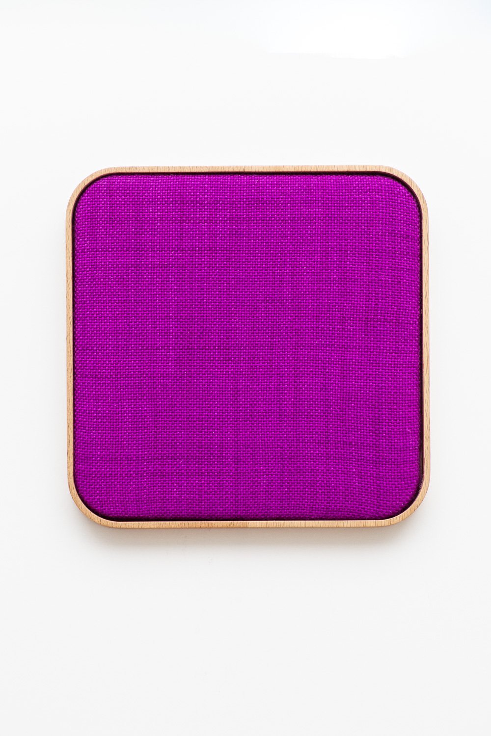 Fuscia-handwoven-wall-panel-in-square-beech-frame-01.jpg