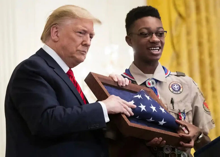 Trump works harder than the Democrats to reach black voters. That's worrying 