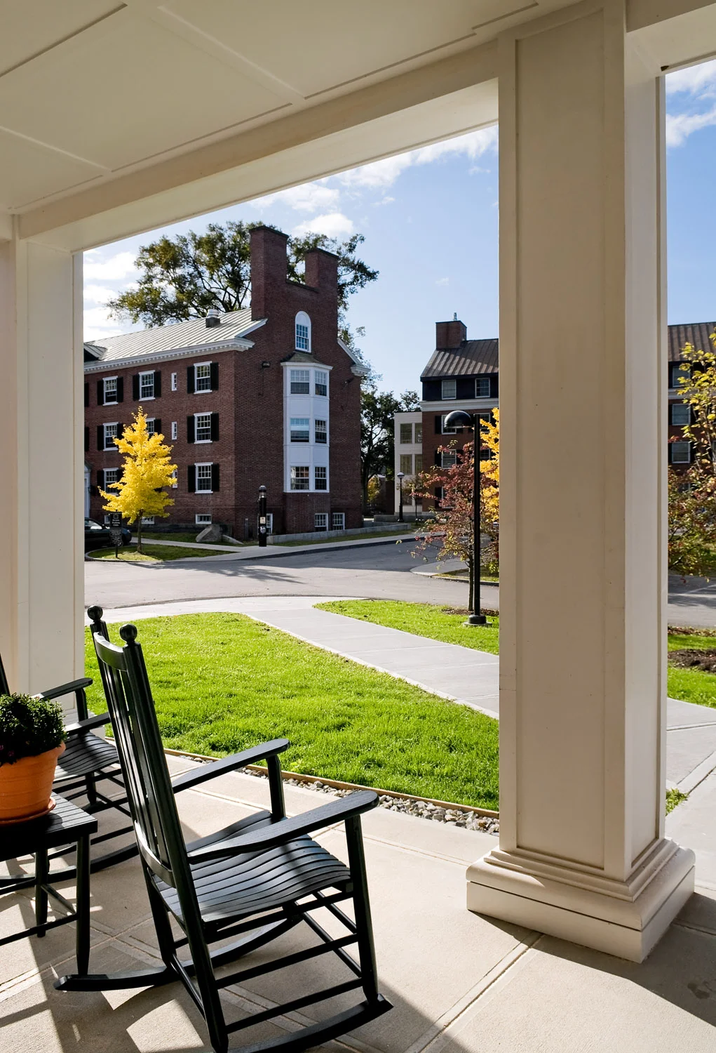 02 Smith and Vansant 09_20091005_Zeta view from courtyard.jpg