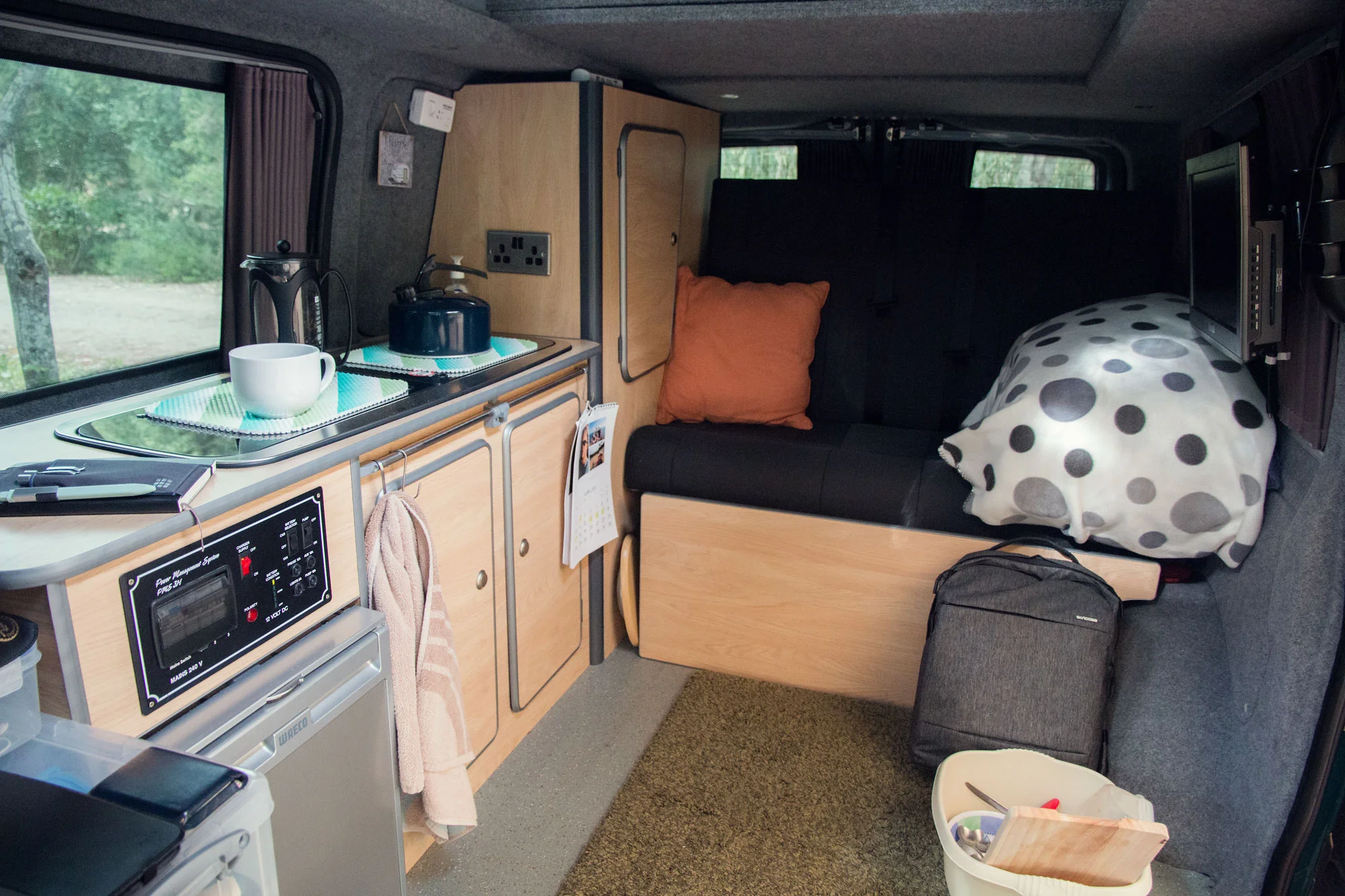 Look, all tidy and clean (apart from the washing up). Living the dream.