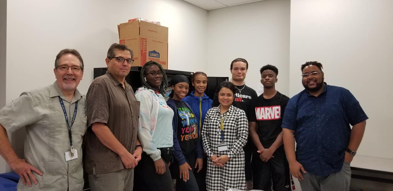 On August 28, 2019, members of St. Matthew's helped with the grand opening of a food pantry for students at the Hyattsville Campus of the Prnce George's Community College. It is a wonderful cooperative effort. Thanks go to Doug and Rosa from the college, Sister Elena, and our cheering section from the Episcopal Diocese of Washington, Todd Thomas and Lee Mericle.