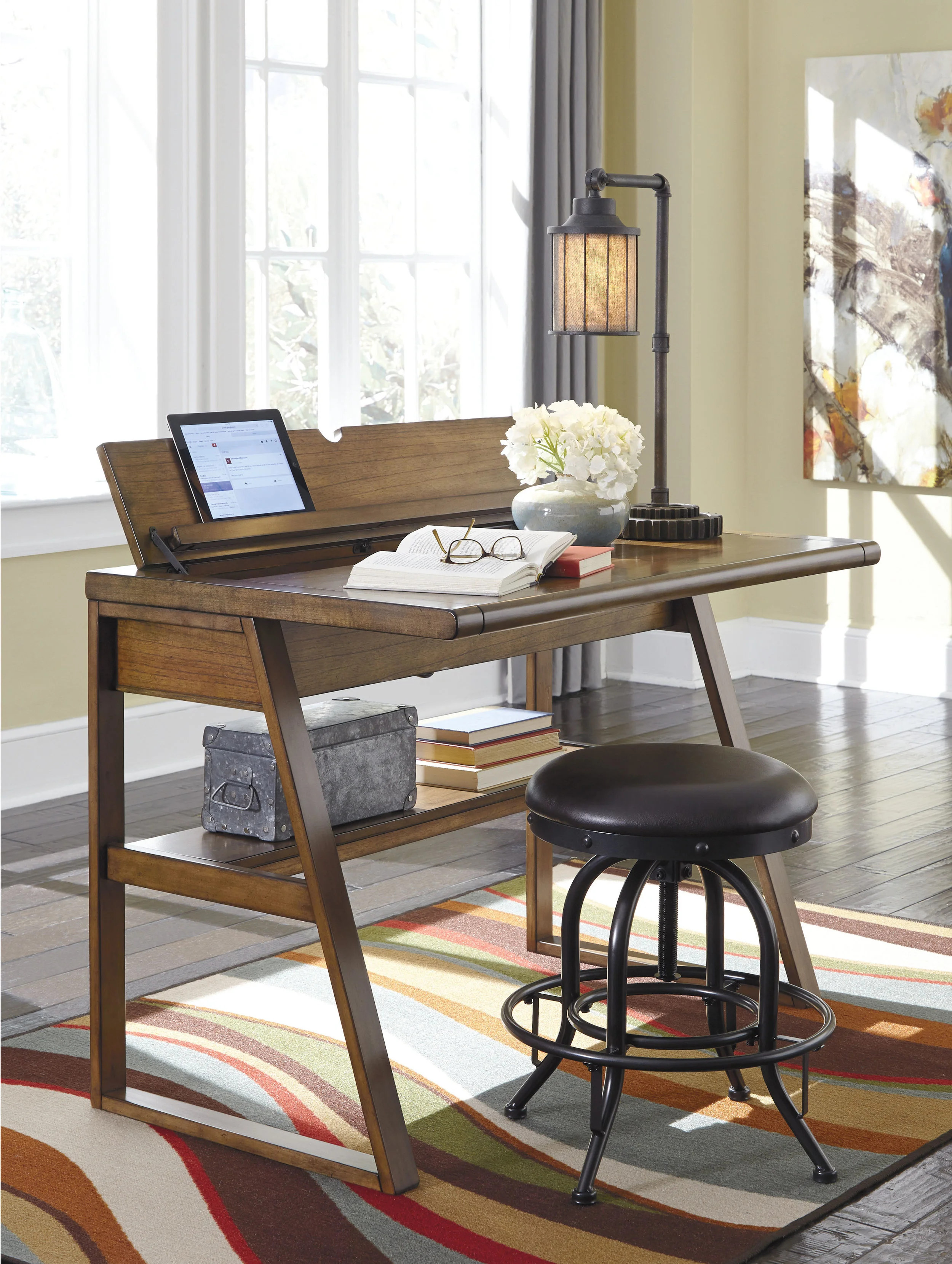 ashley_desk03.jpg