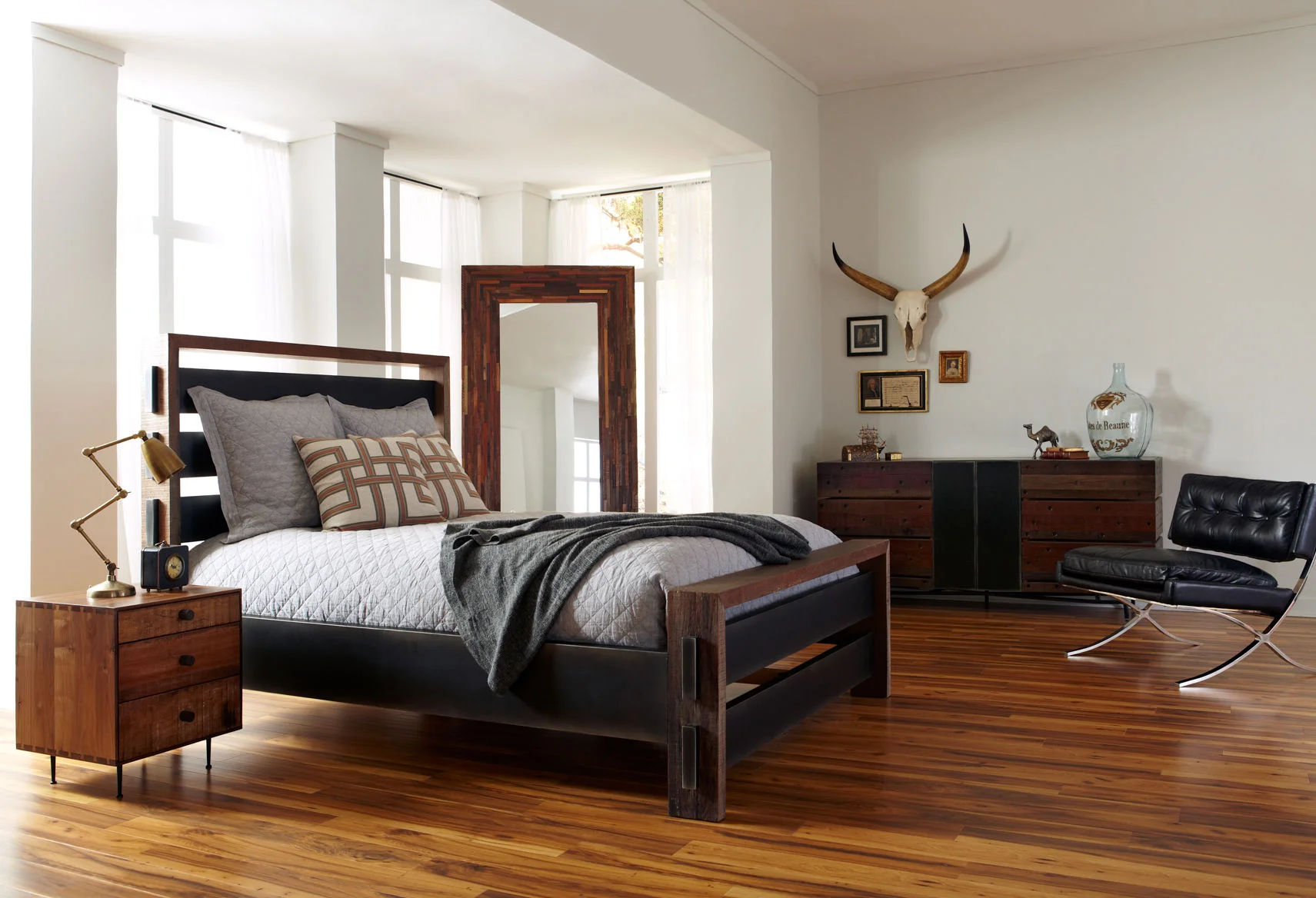 Four Hands_bed3.jpg