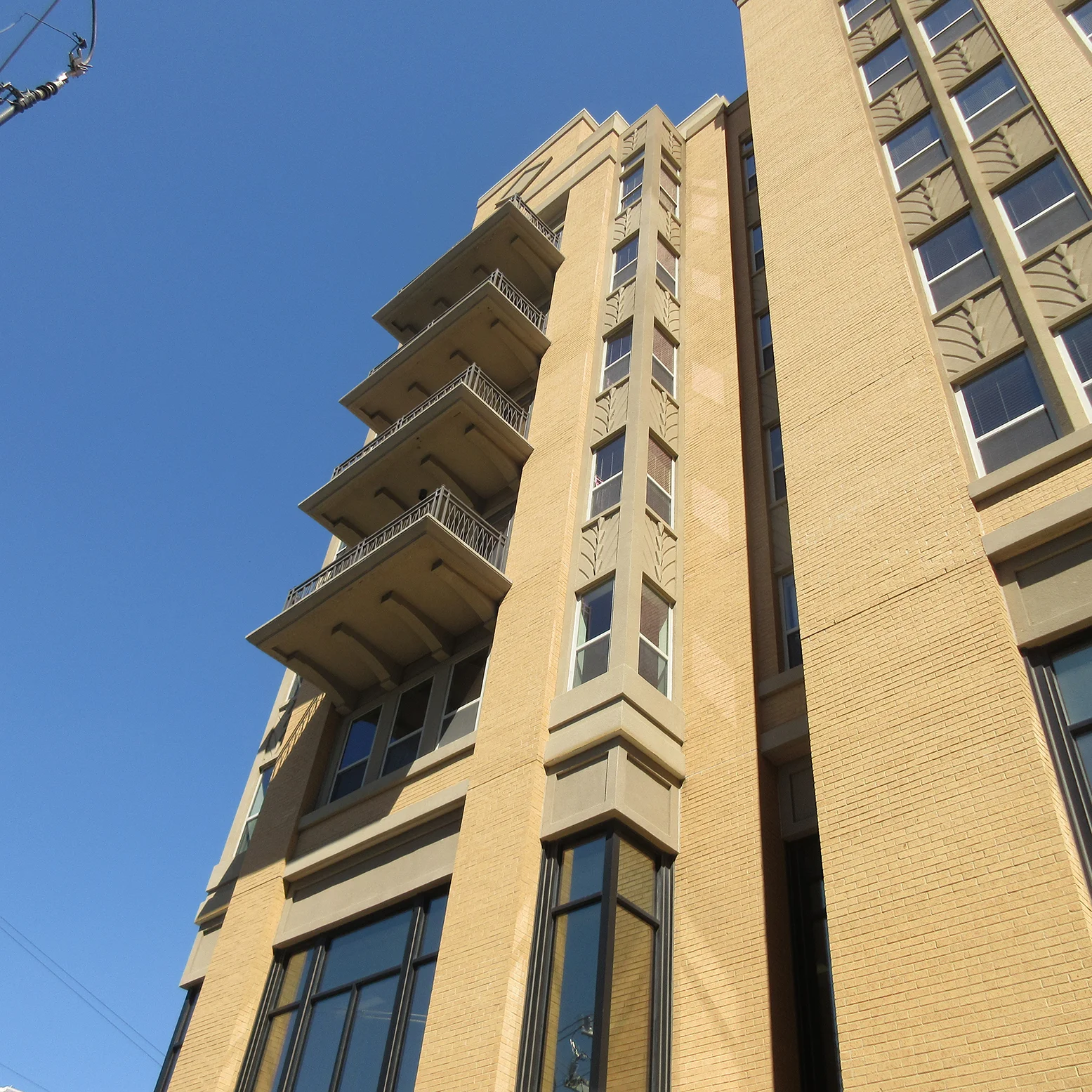 balcony.jpg