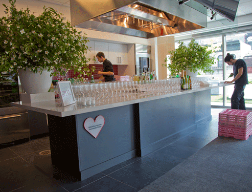 5th Floor Bar.gif