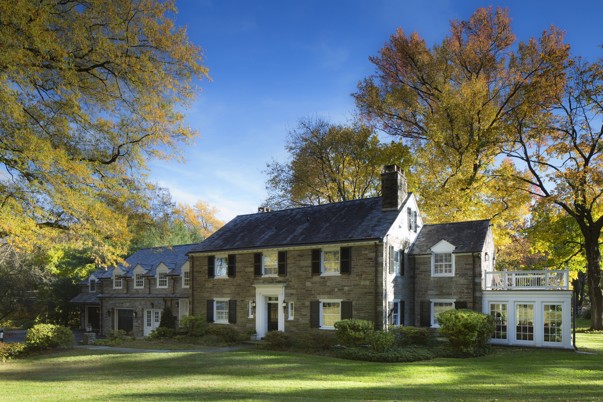 STONE HOUSE ALONG THE MAIN LINE