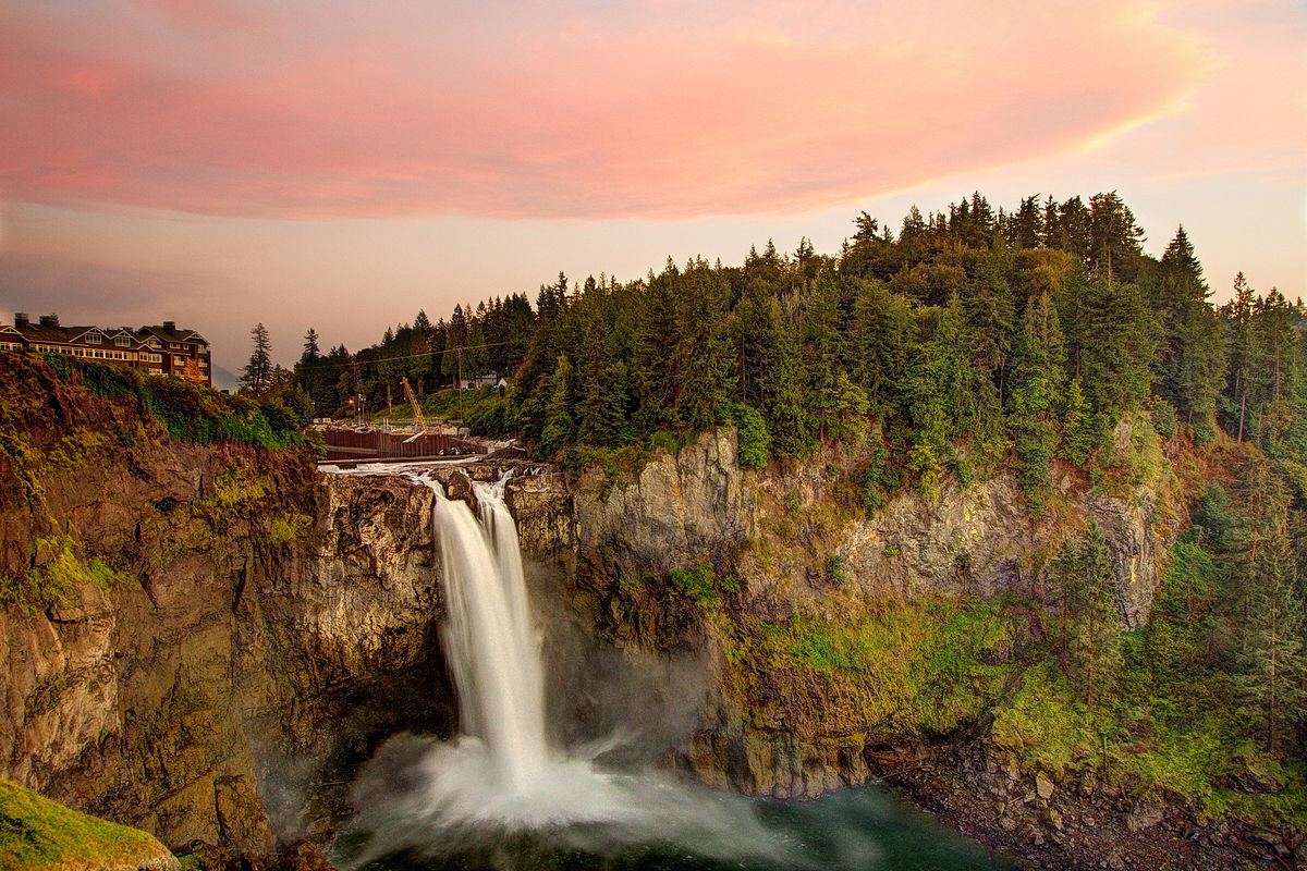 2 tickets on a small group experience to Snoqualmie Falls and Woodinville Wine Tasting Tour at Evergreen Escapes
