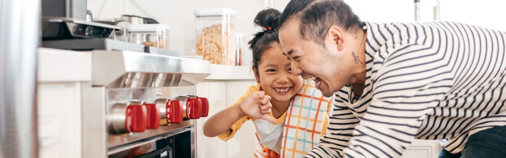 backing-cookies-with-dad-picture-id847535032.jpg