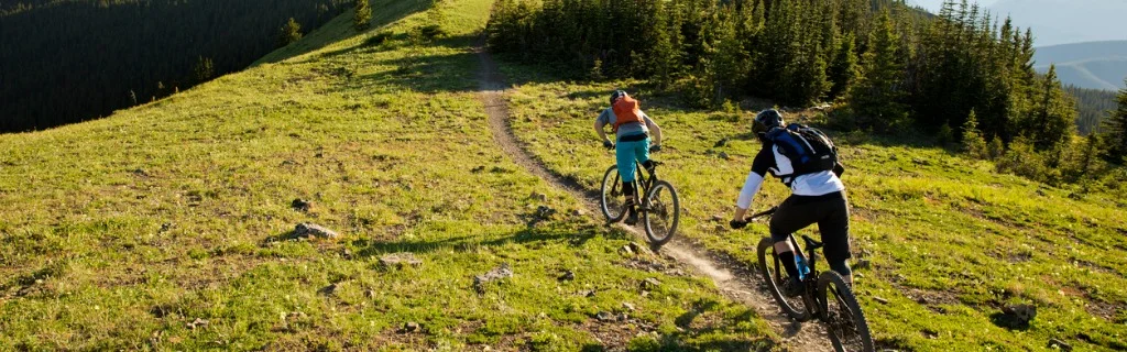 rocky-mountain-bike-adventure-picture-id916255472.jpg