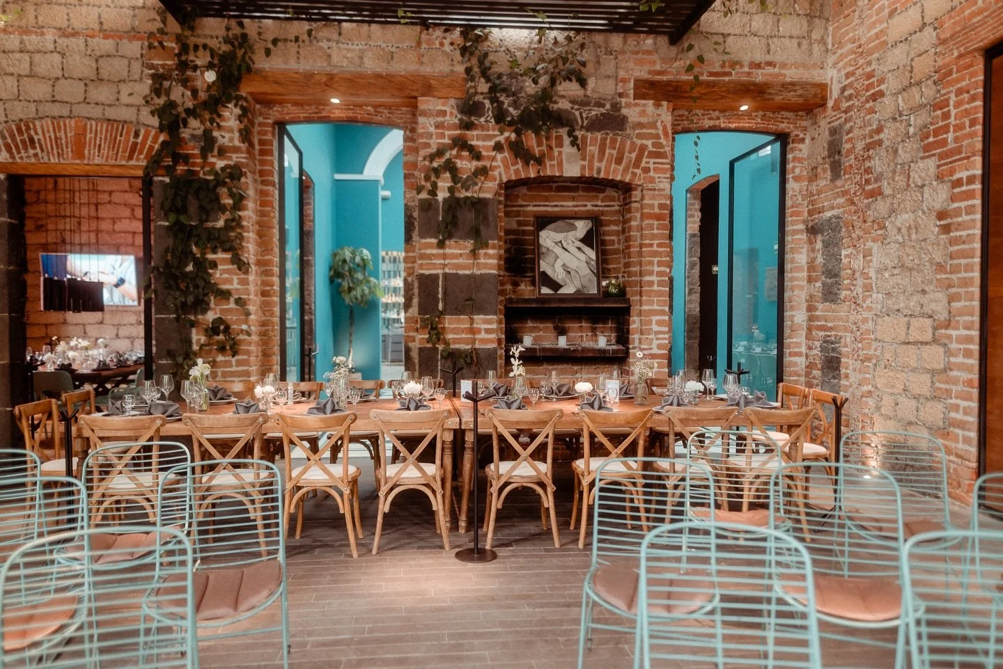 Porque las flores no solo decoran, cuentan una historia. 🌸✨

Escr&iacute;benos por DM y te ayudamos a crear espacios &uacute;nicos en tu boda 👇

#bodasconencanto #decoracionfloral #novias2026 #artefloral #bodadeensue&ntilde;o