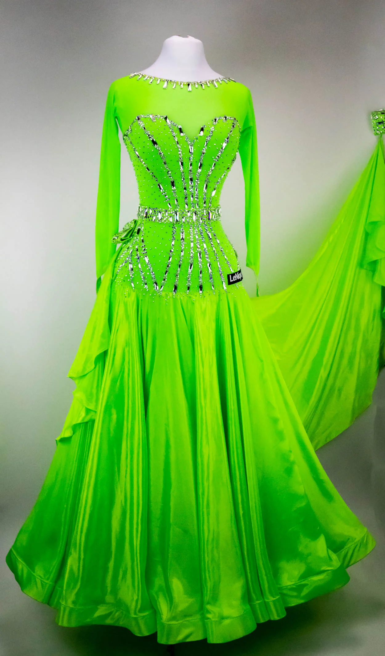 LBD-18068 FRONT.jpg
