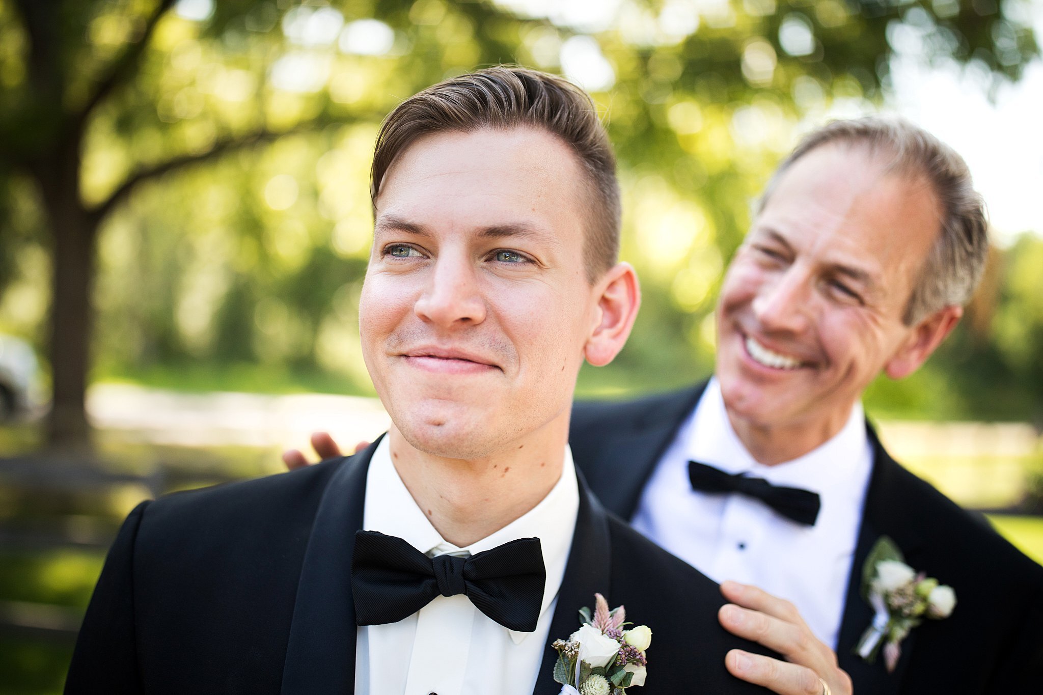  Groom and his father. 