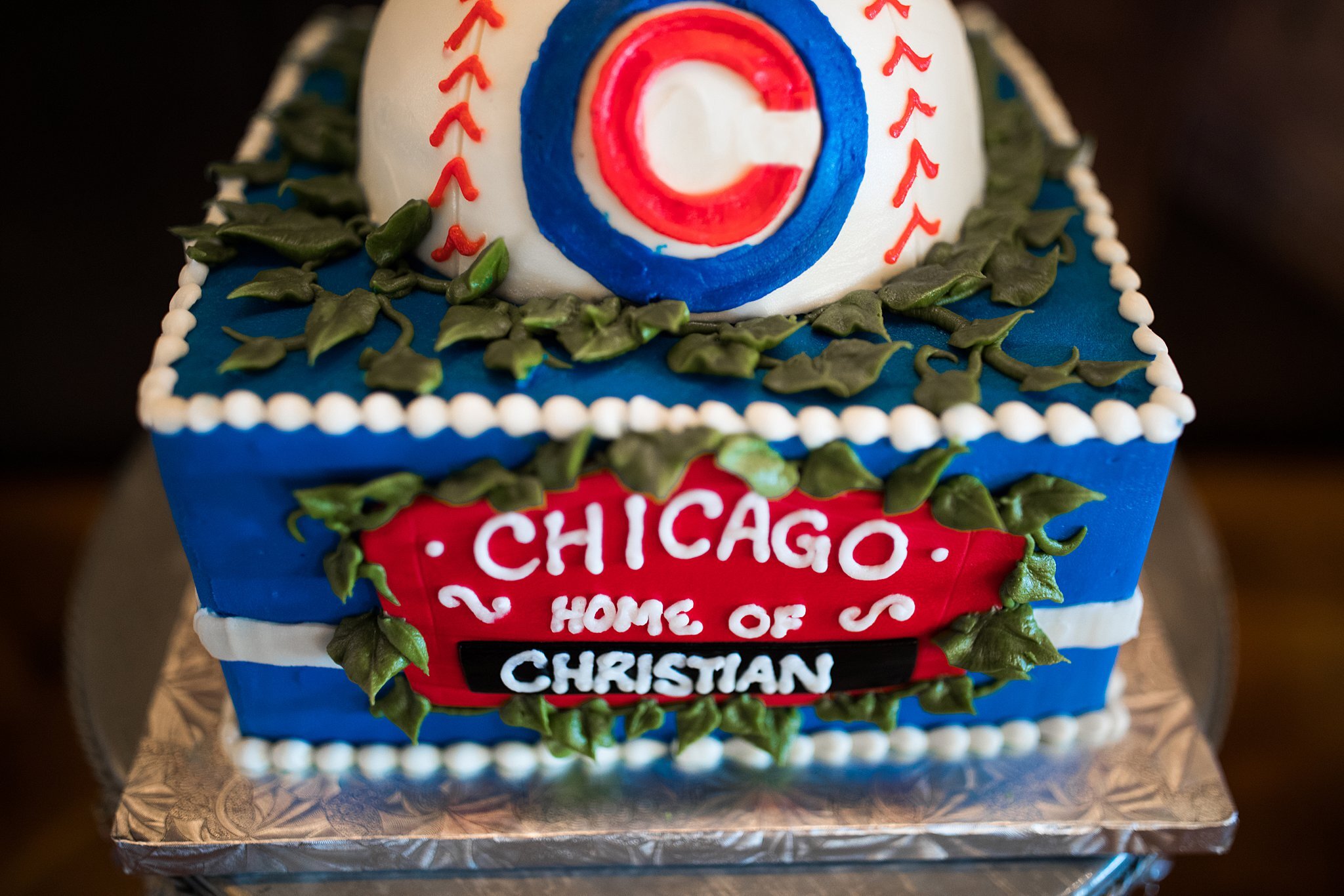 Chicago Cubs wedding cake from Daube’s Cakes and Bakery. 