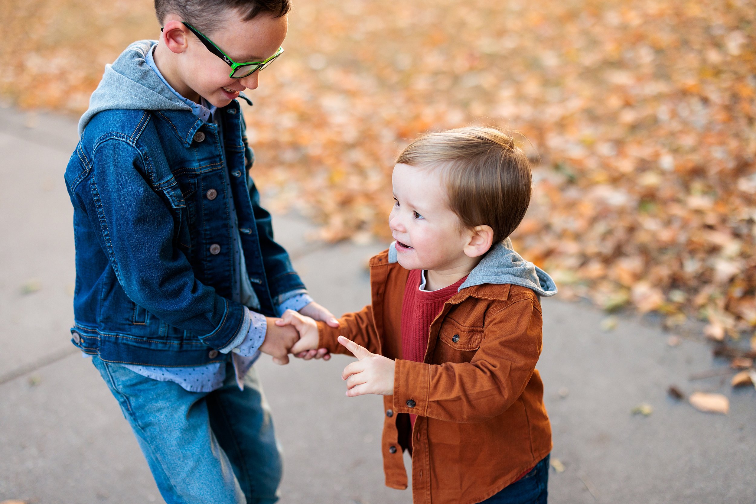 MinneapolisFamilyPhotographer_Minnehaha_Skogergo_11.jpg