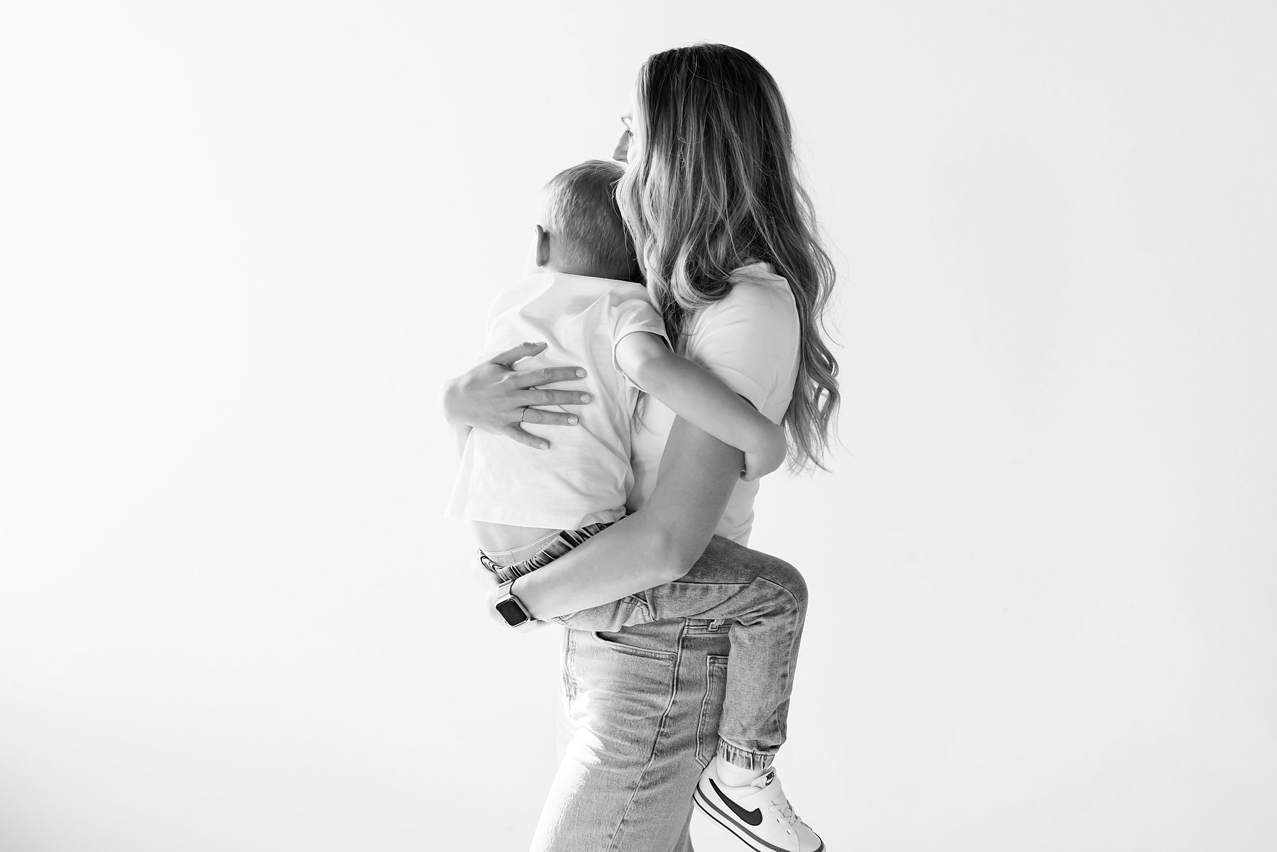 Minneapolis_Family_Motherhood_Photographer_Juniper_Loft_17.jpg