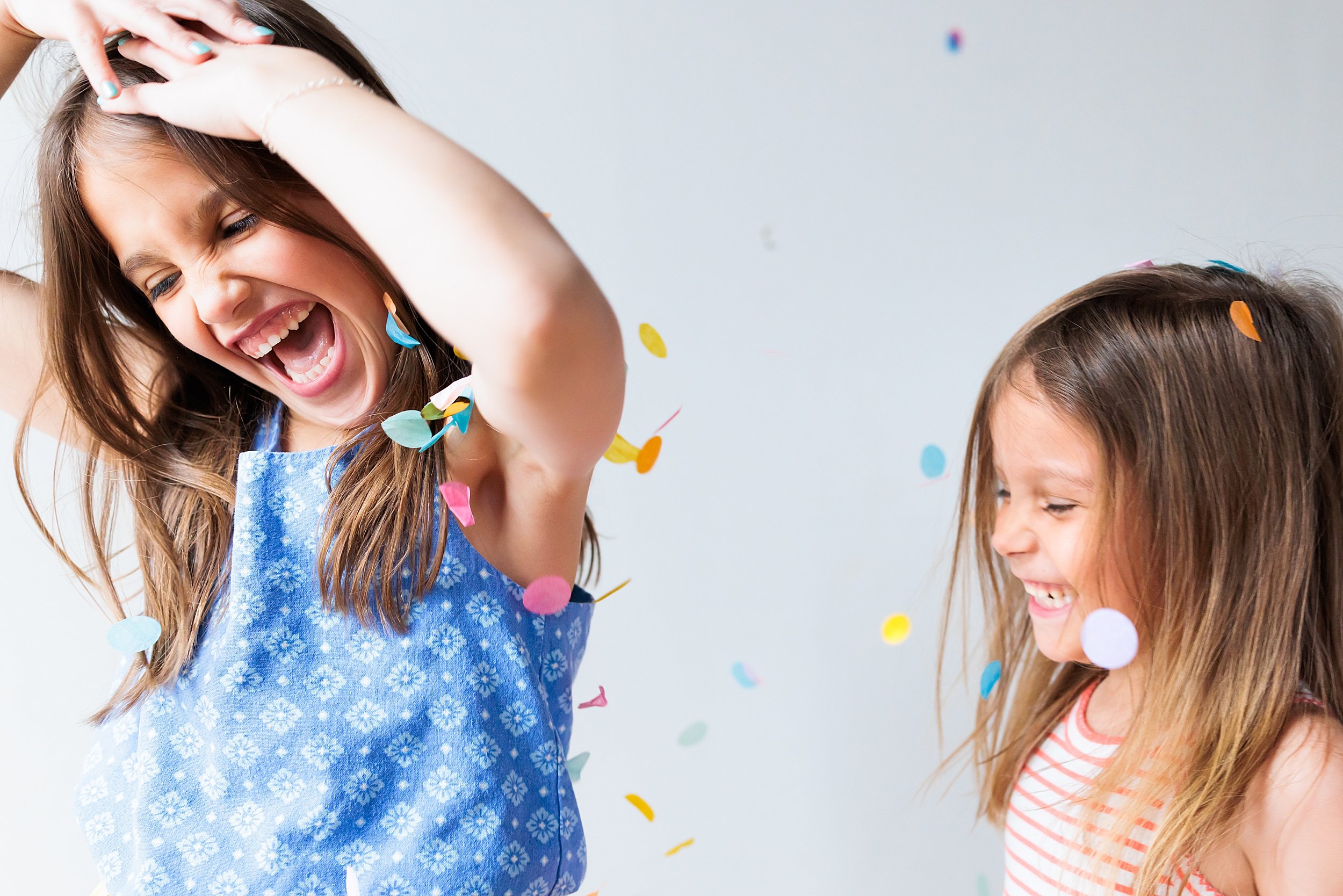 Fun-Minneapolis-Family-Photographer-Colorful-Confetti-11.jpg