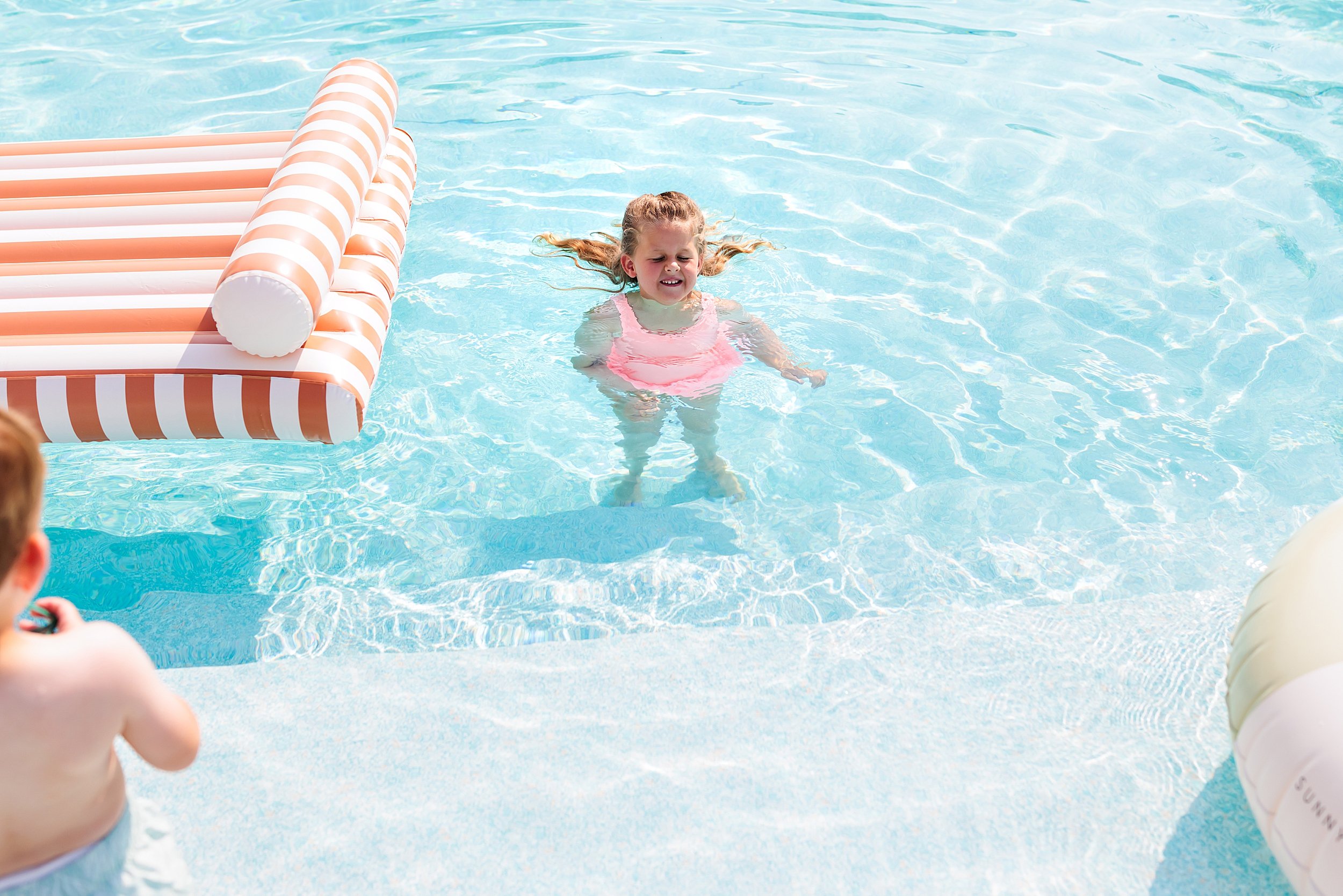 Colorful-Fun-Pool-Family-Session-Minneapolis-Photographer-17.jpg