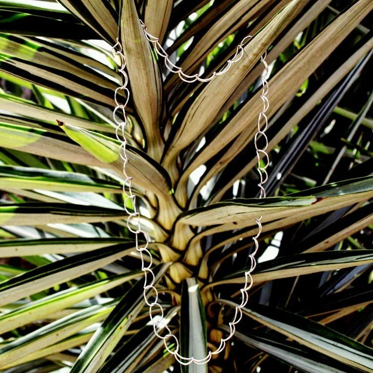 Lupa Necklace perfect for the summer and everyday wear. Play it cool and keep things understated. Online  shop will be up and running soon. DM to order ✉️ -
-
-
-
-
 #looped #necklace #tropical #contemporarydesign #modefashion #gift #handmade #buynow
