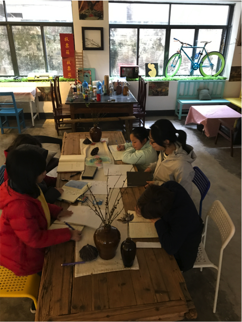 Ma Laoshi prepares her group to go into the city for some “field work”.