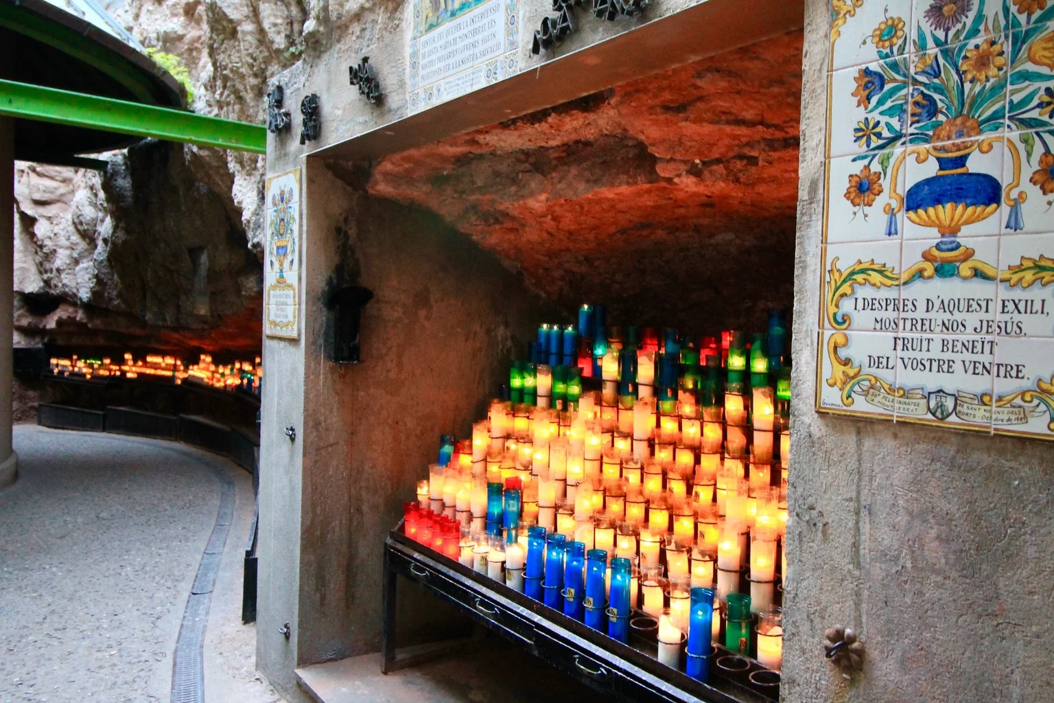 Candles Montserrat Day Trip