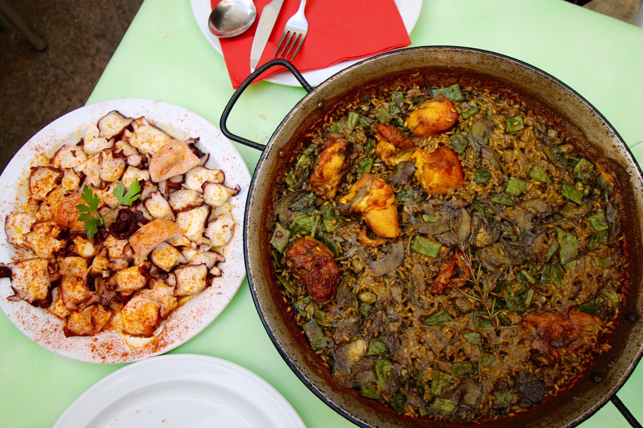 Valencia Travel Guide Rabbit and Chicken Paella