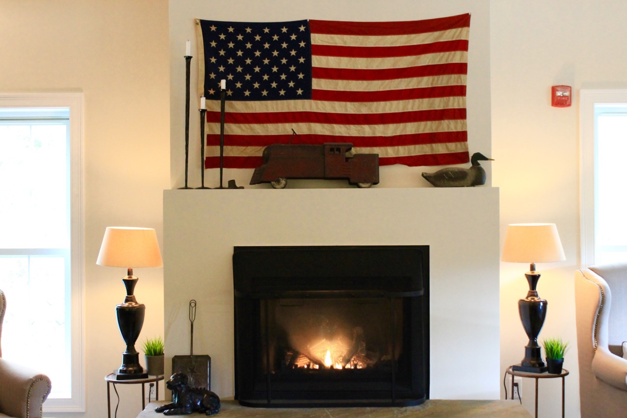 Woodstock Lounge 506 River Inn New England