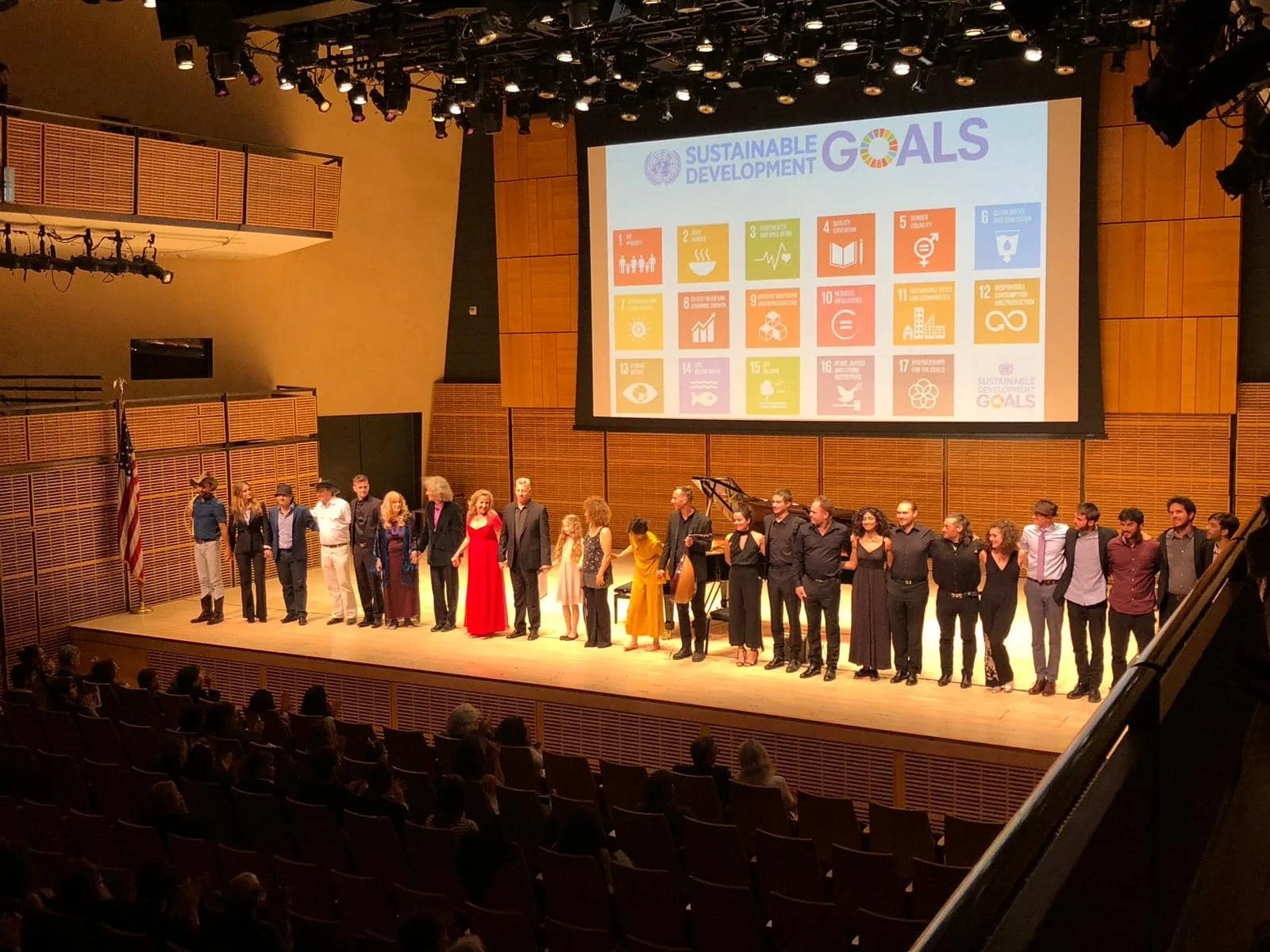 The performers take a final bow at the conclusion of the Concert for a Sustainable Planet. Photo Credits: Isabel Perez Dobarro