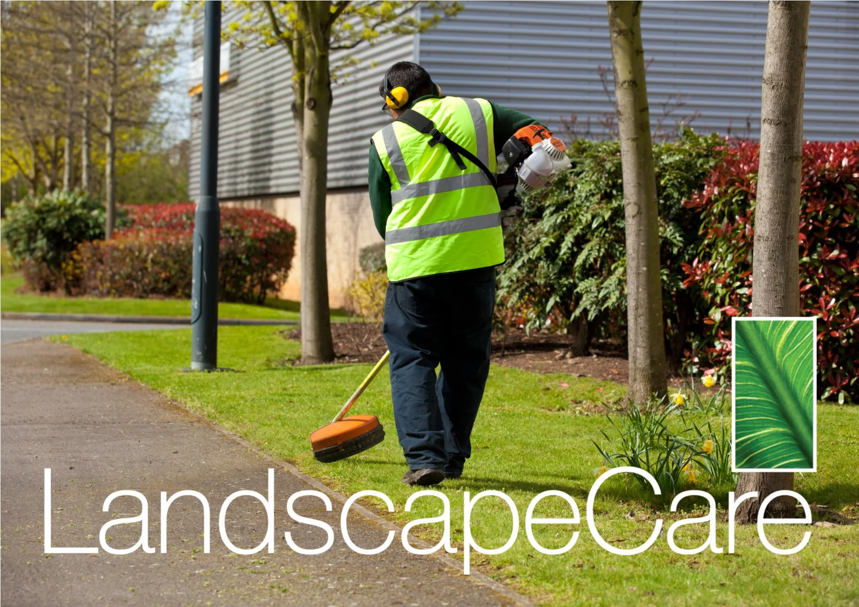 LandscapeCare-grounds-maintenance.jpg