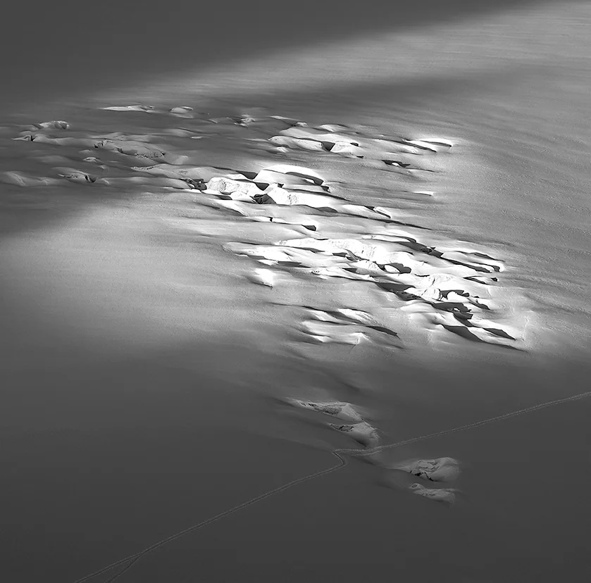 Glacier_Crevices_rgb.jpg