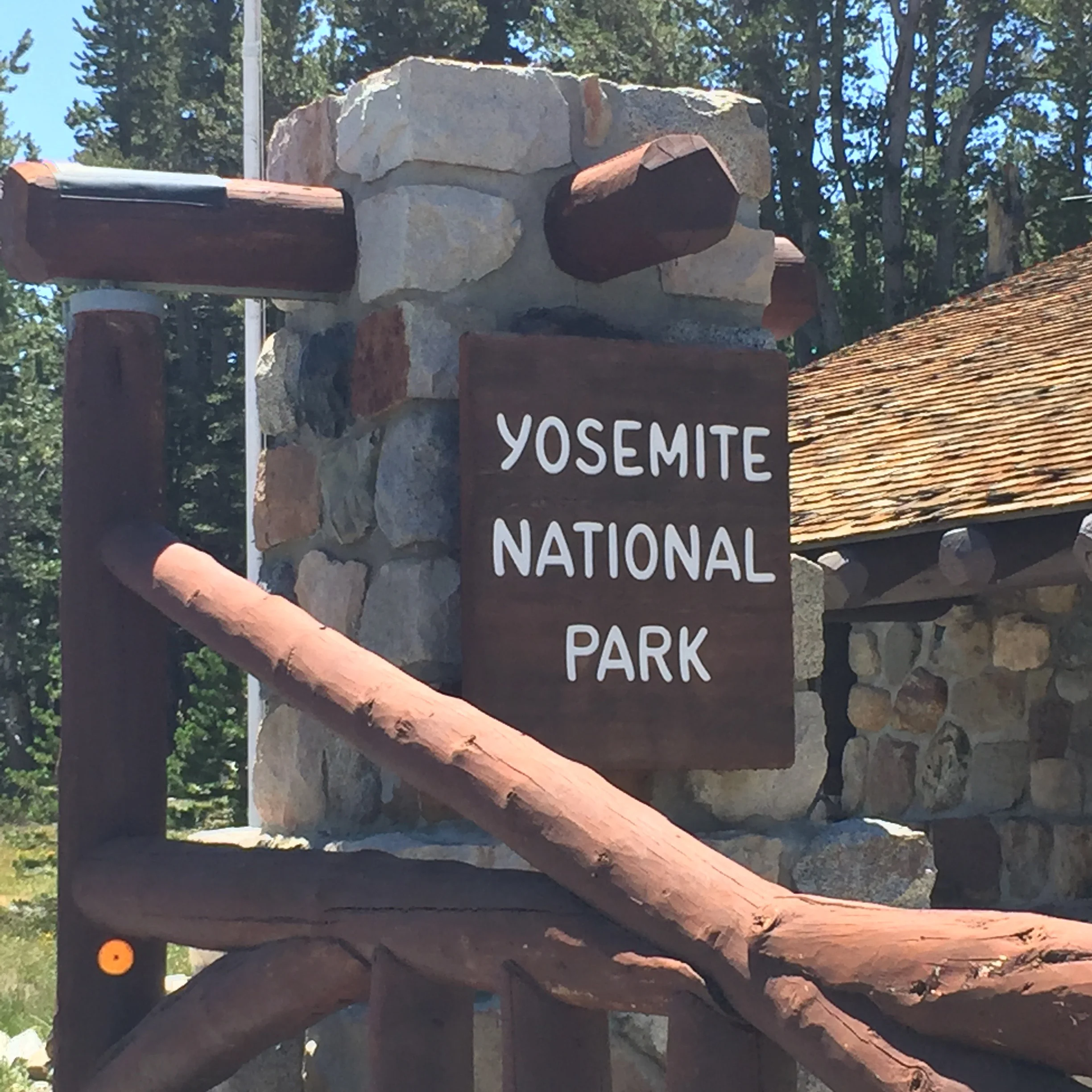 yosemite_sign.jpg