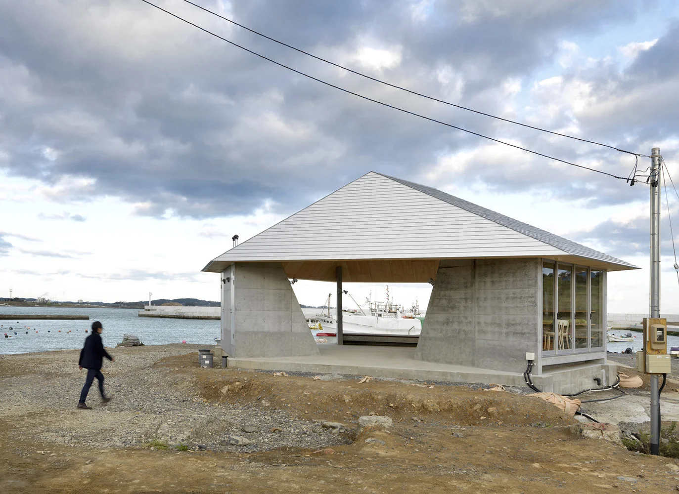 气仙沼市共有之家 Home-for-All in Kensennuma -READ MORE-
