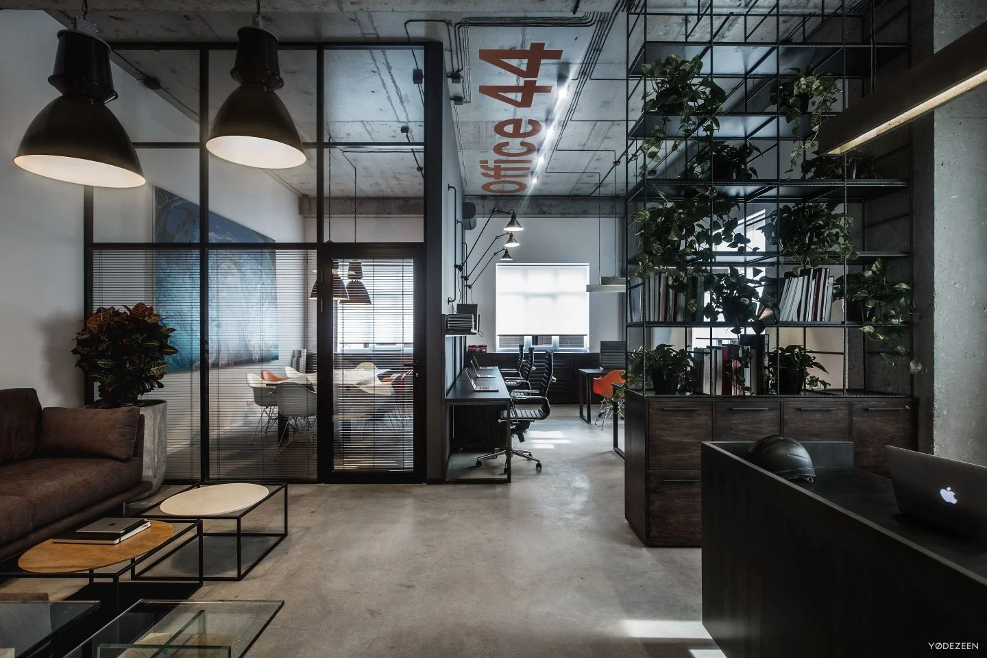 ØFFICE 44