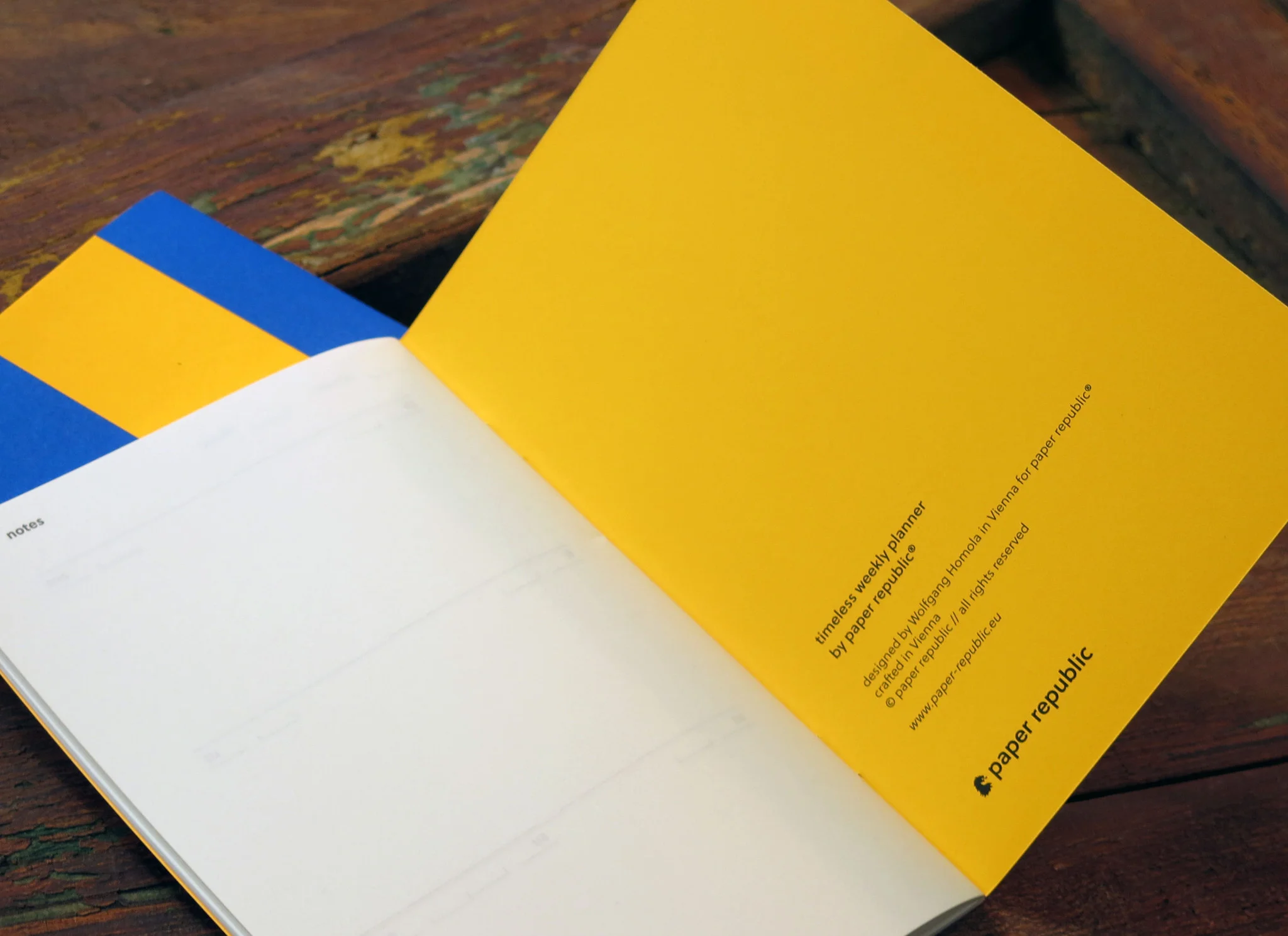 timeless-planner_blue_paper-republicd03.jpg