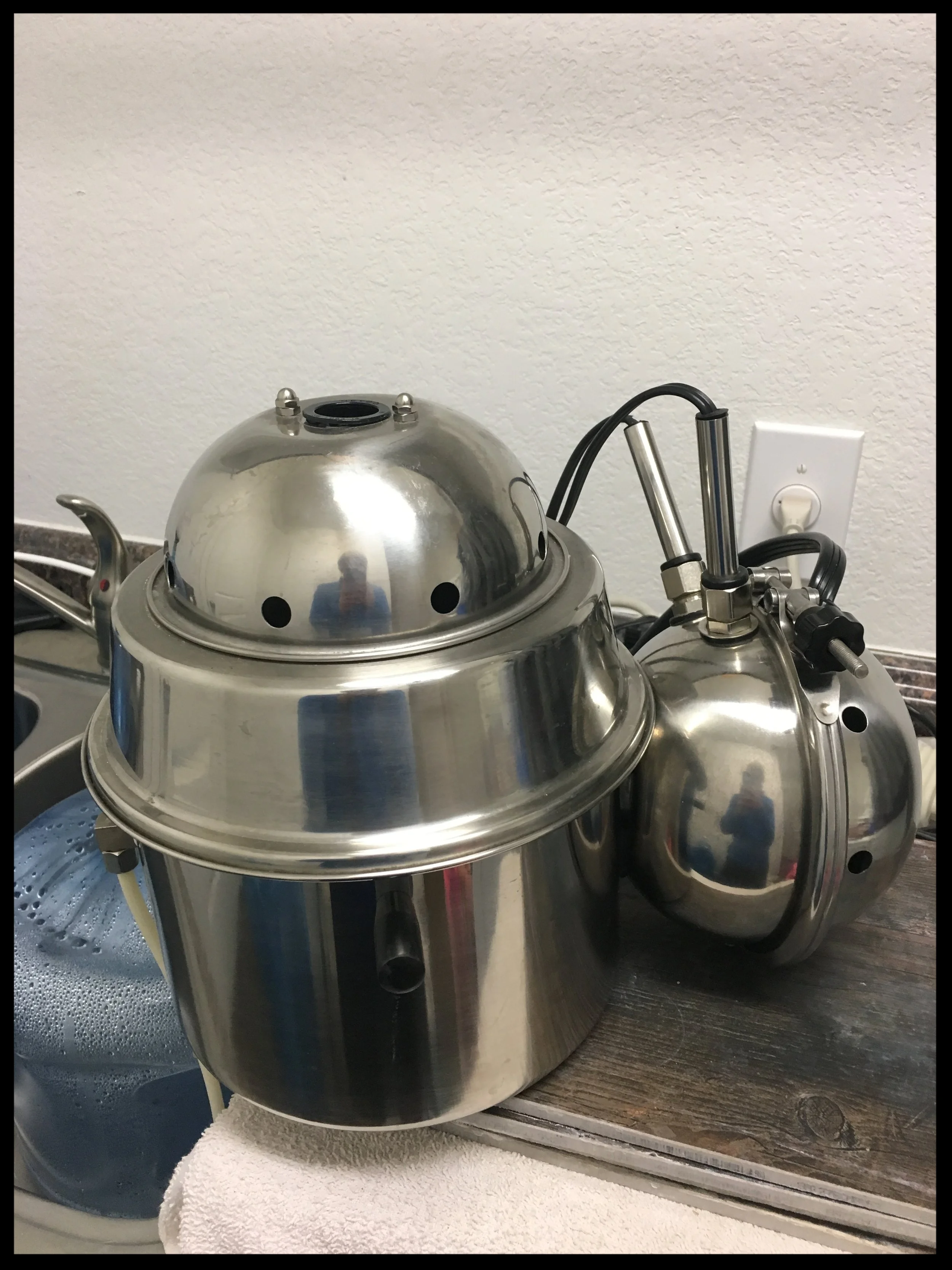 John Ellis Living Water 9 Gallons (BPA - FREE) — John Ellis Water