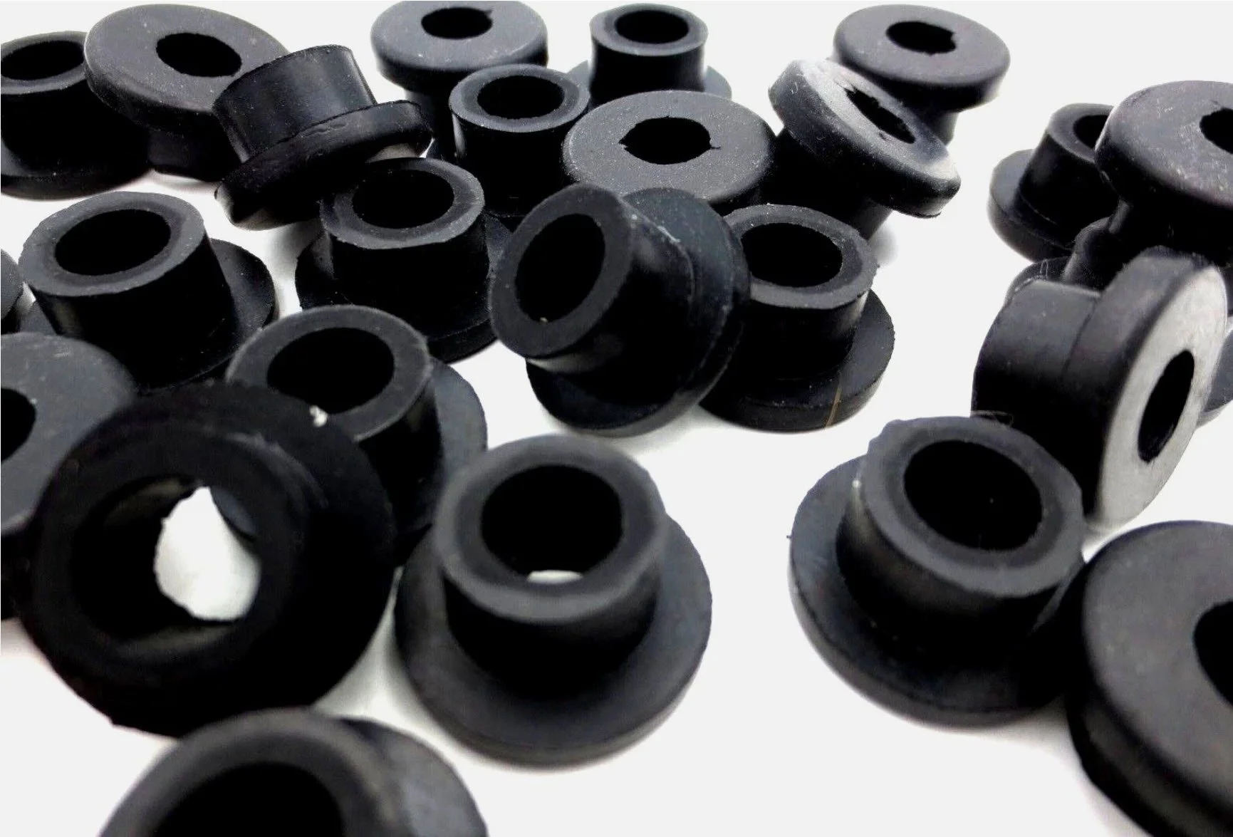 John Ellis Machine UV Light Grommets