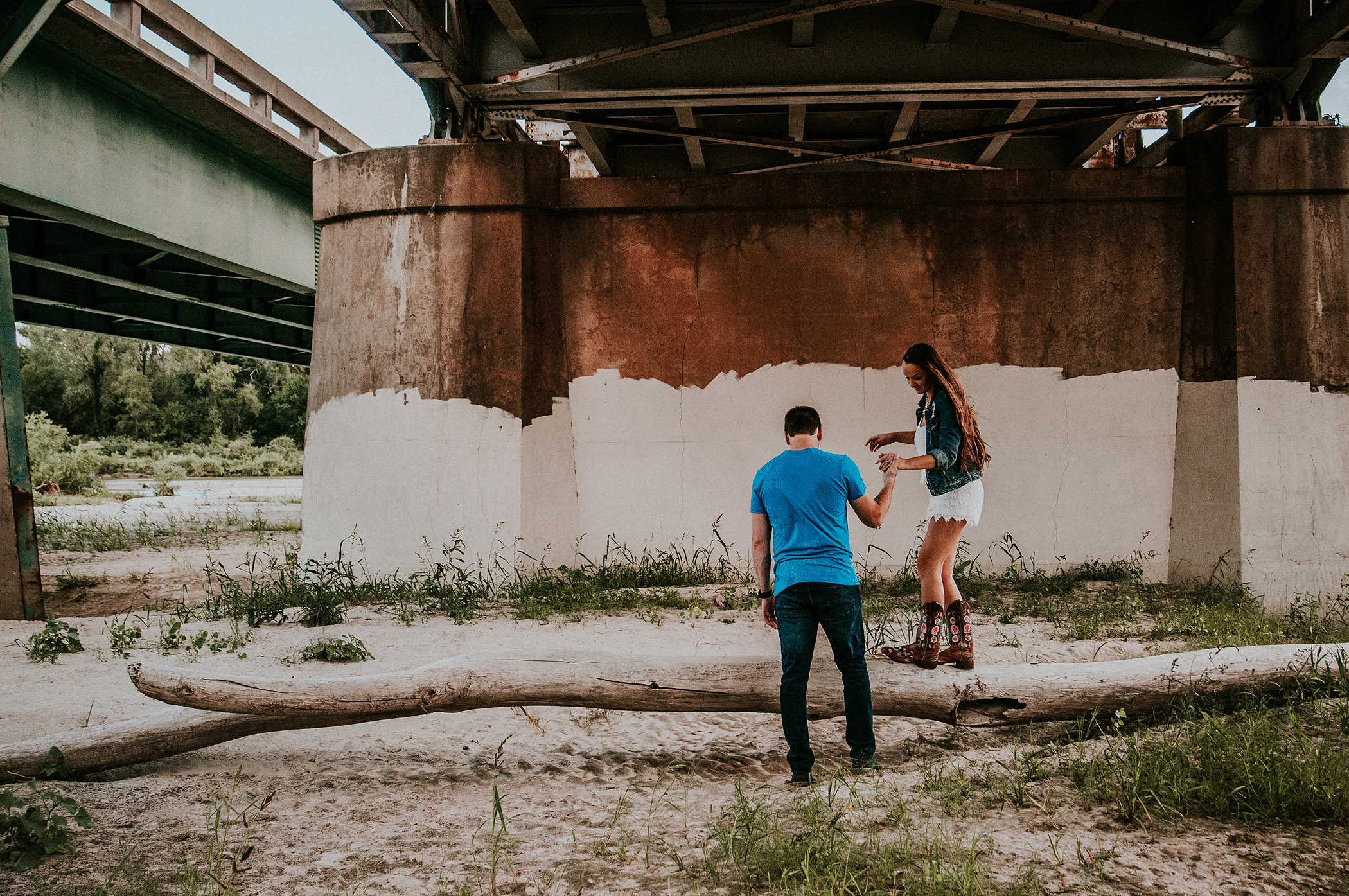 Tyler-and-Andrea(Engaged)-165.png