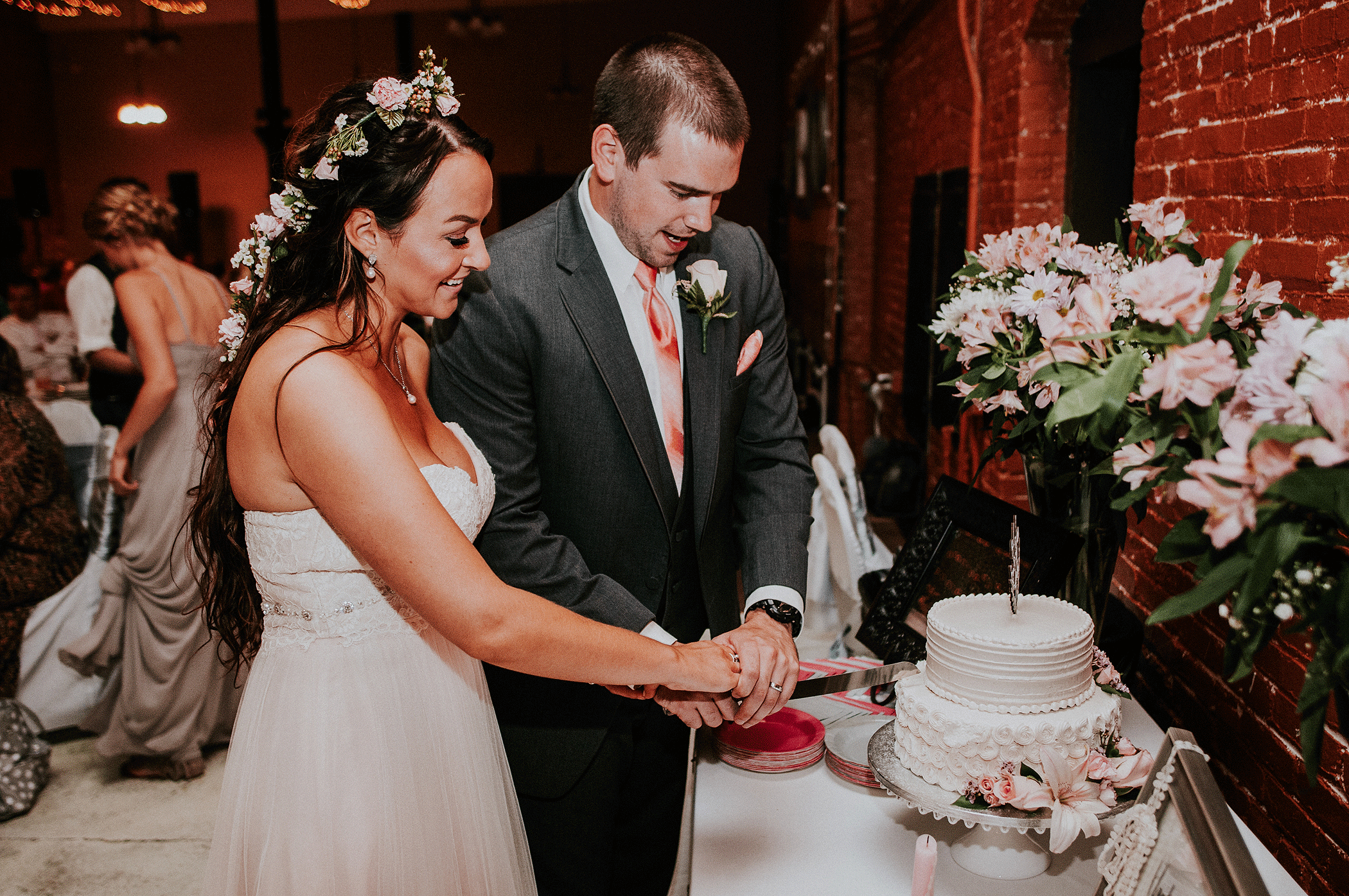PetersenWedding-1077.png