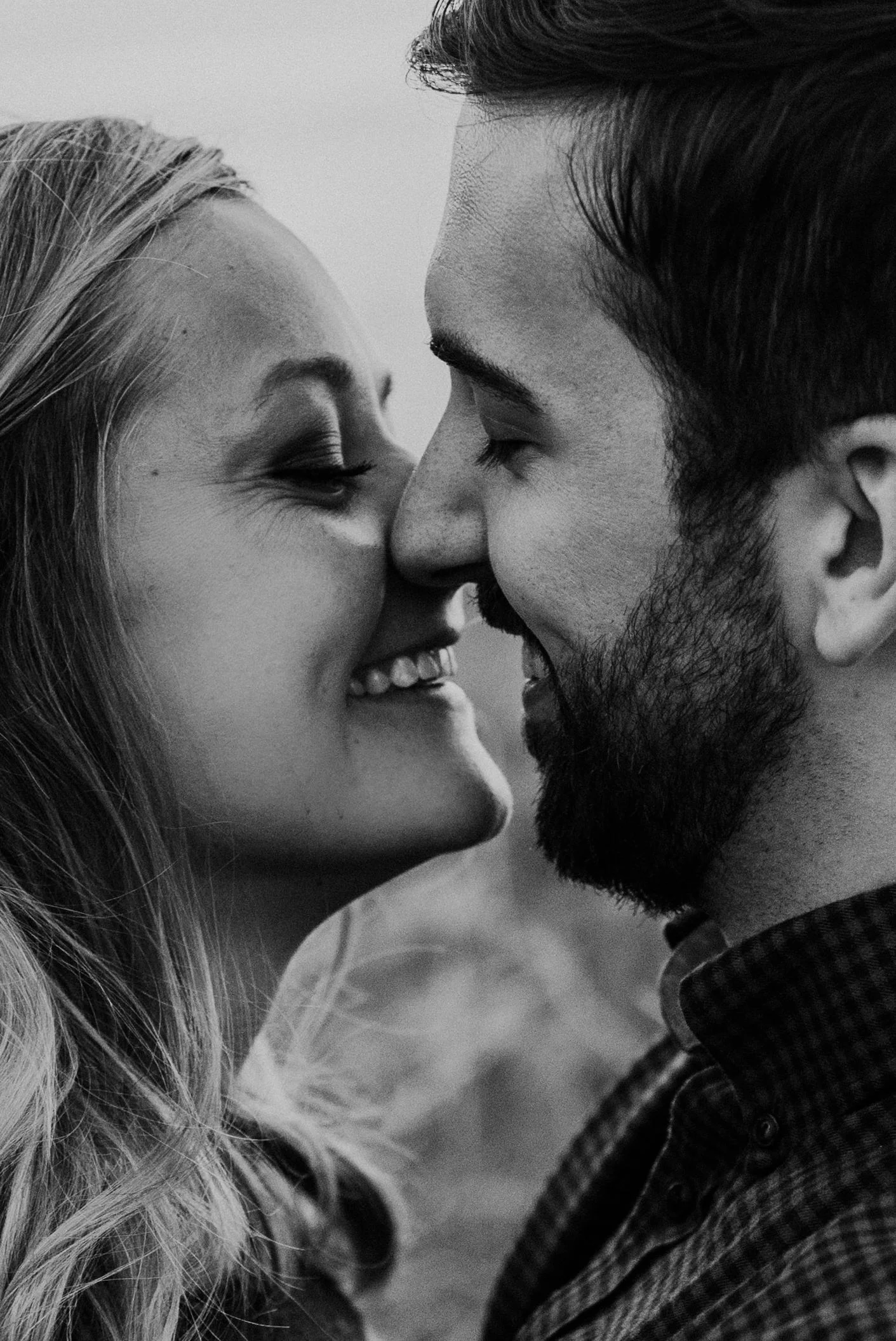 Cliffside Engagement Session Yankton, South Dakota