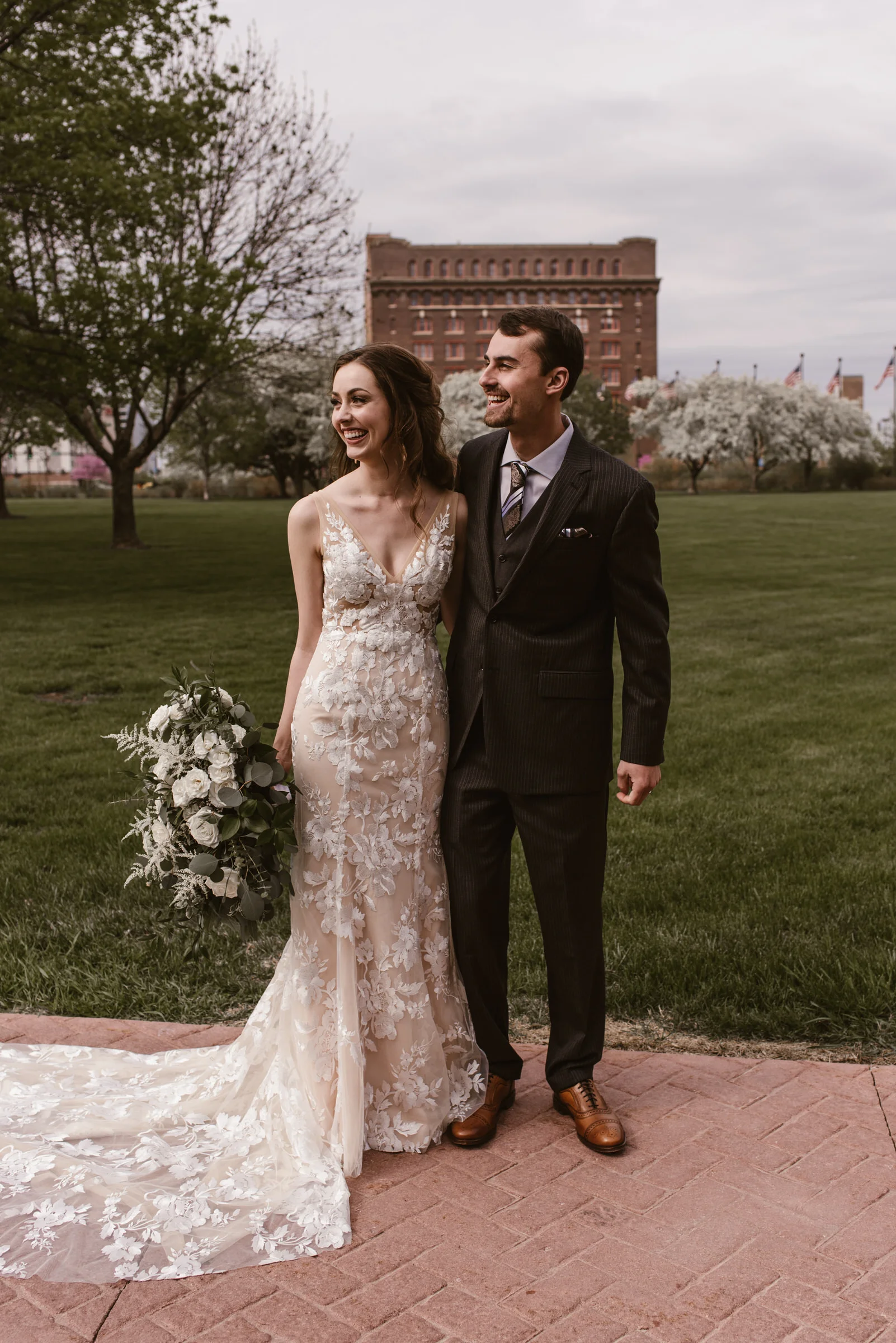 Downtown-Omaha-Wedding-Kaylie-Sirek-Photography-071.jpg