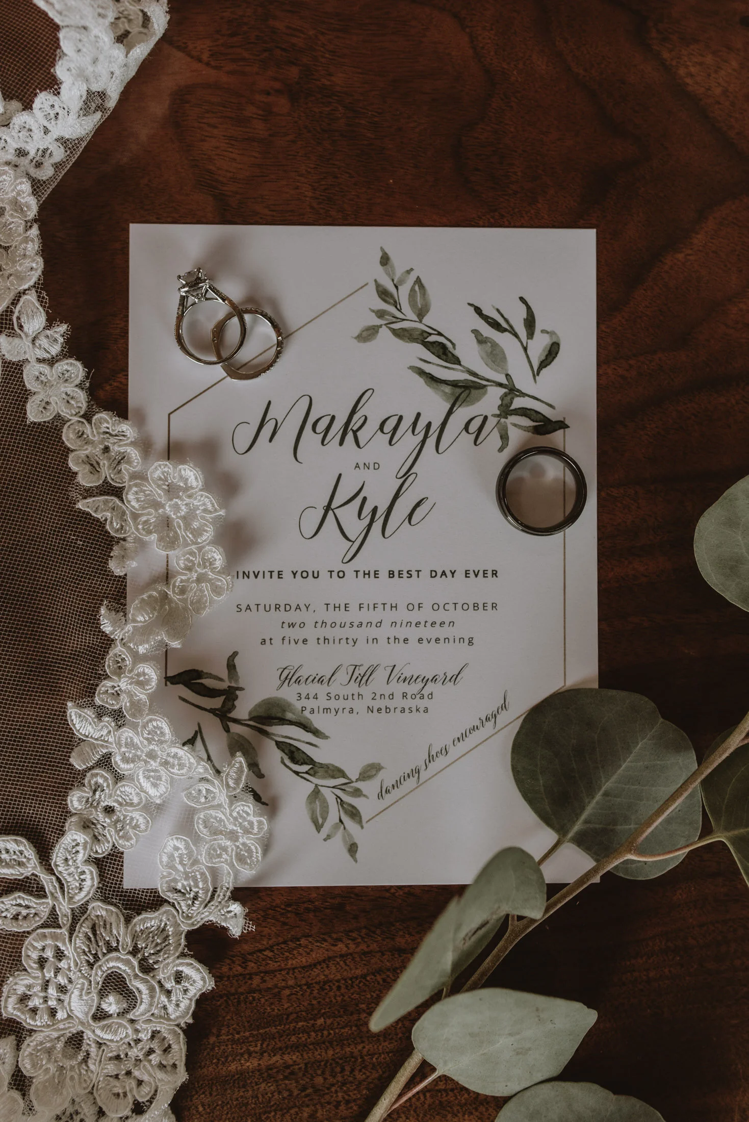 Outdoor Vineyard Wedding Glacial Till Winery Palmyra, NE — Kaylie
