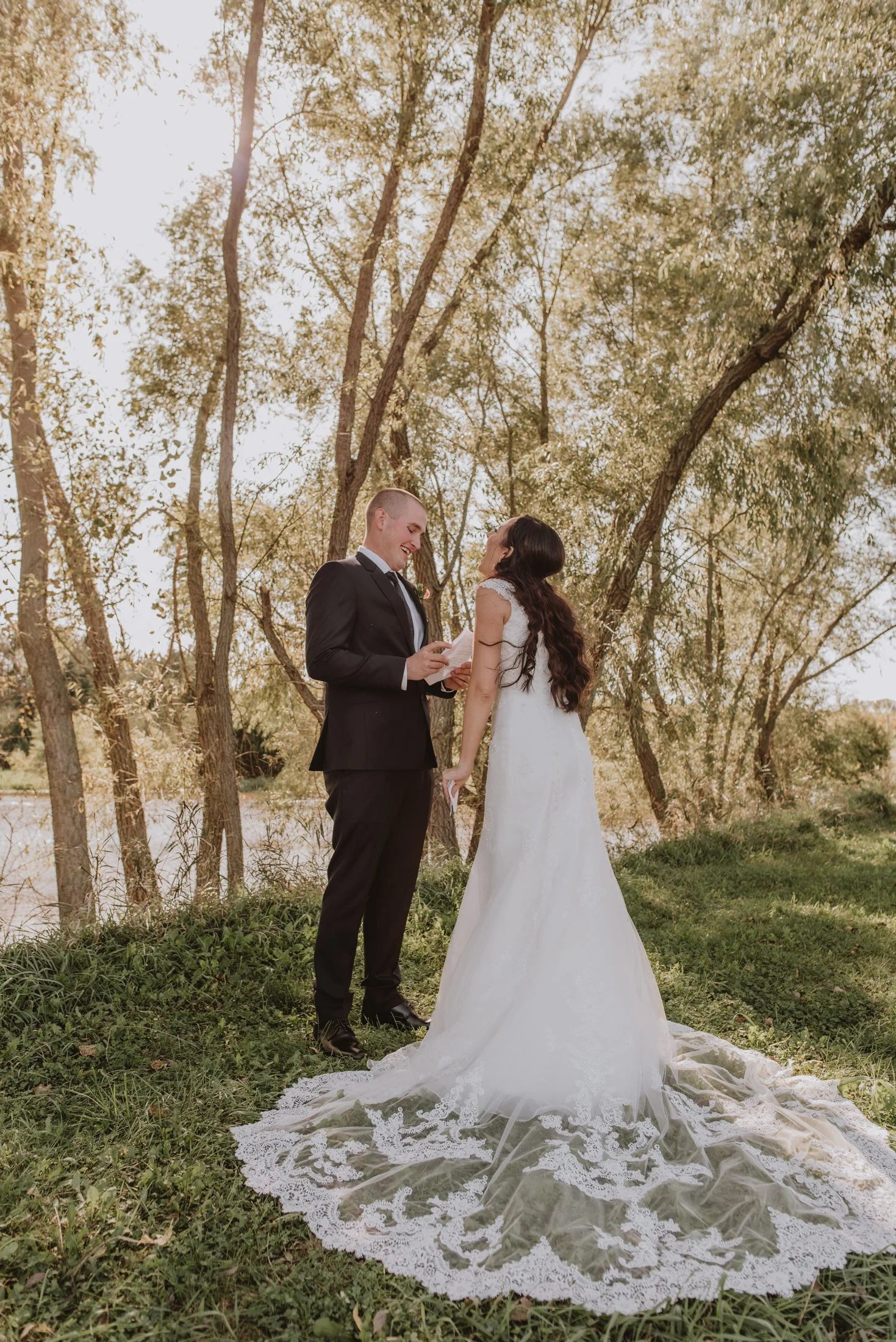 Outdoor Vineyard Wedding Glacial Till Winery Palmyra, NE — Kaylie