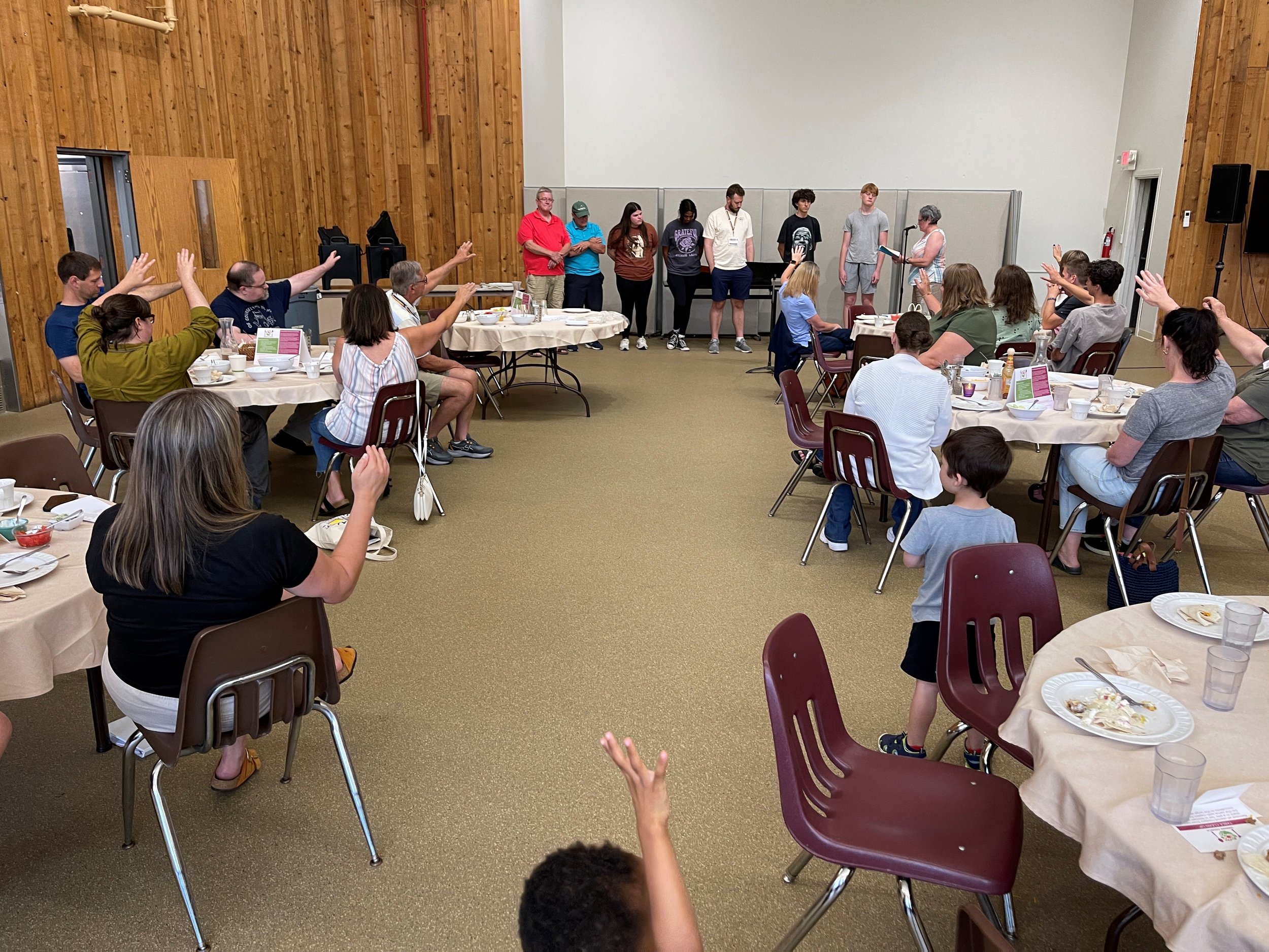 Dinner Church 070826 02.jpg