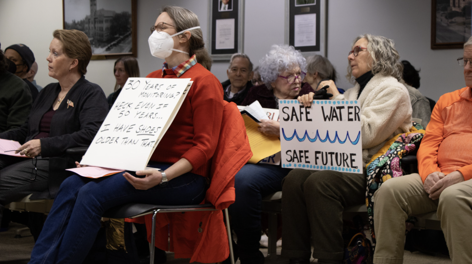 Champaign County approves a temporary ban on carbon sequestration, citing water contamination fears