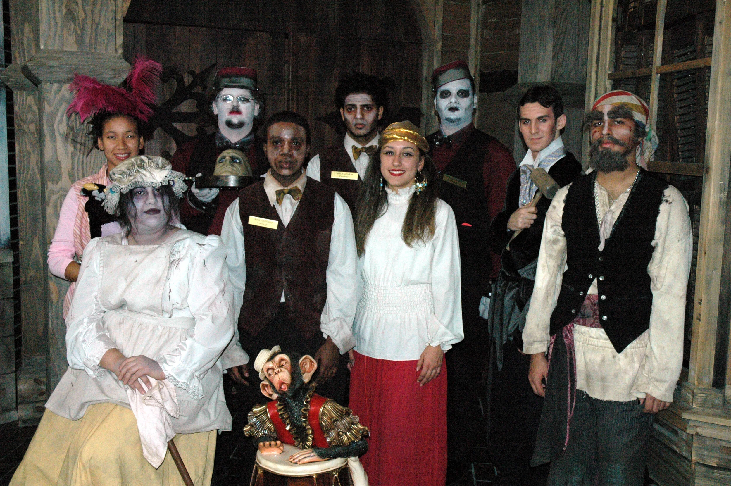 hh04-cast photo.JPG