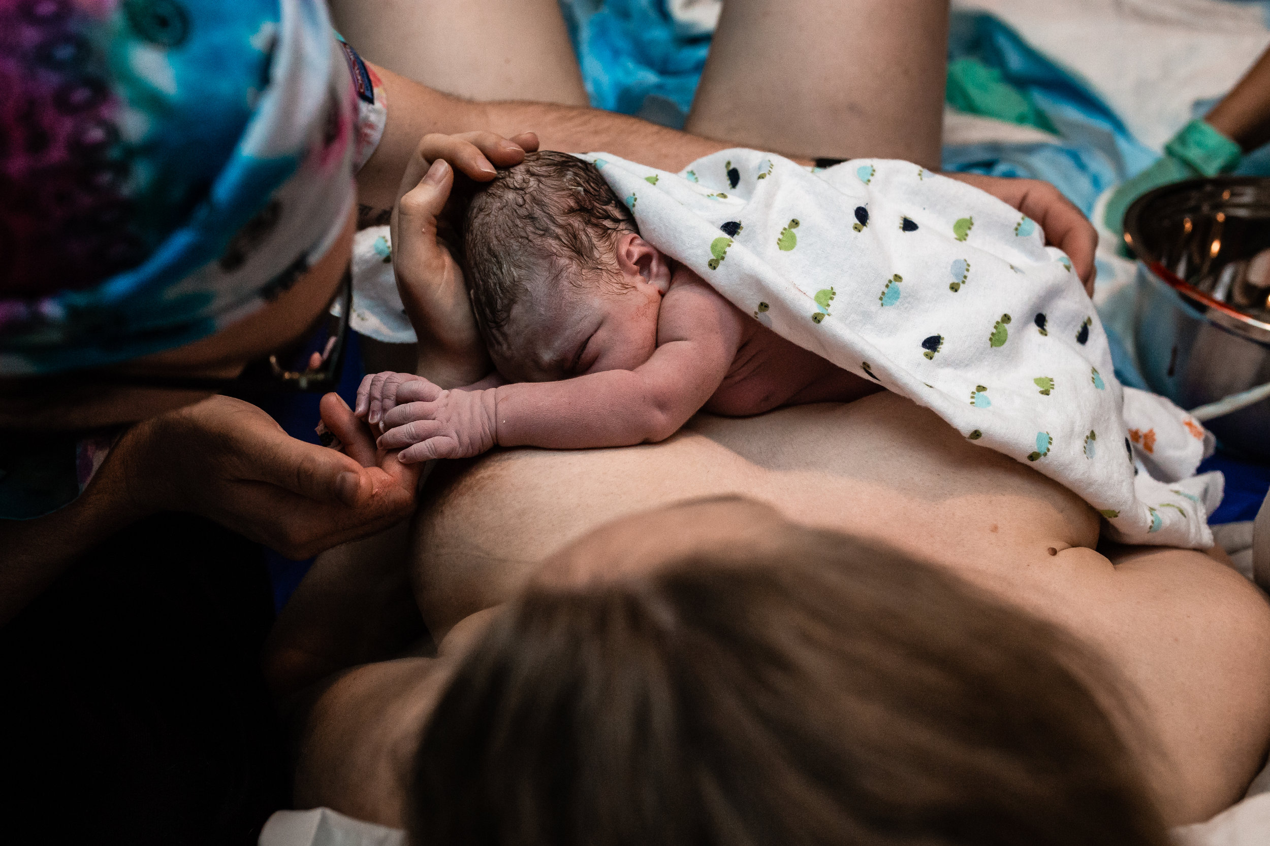 A Thanksgiving Day Home Birth | Indianapolis, Indiana Birth Photographer