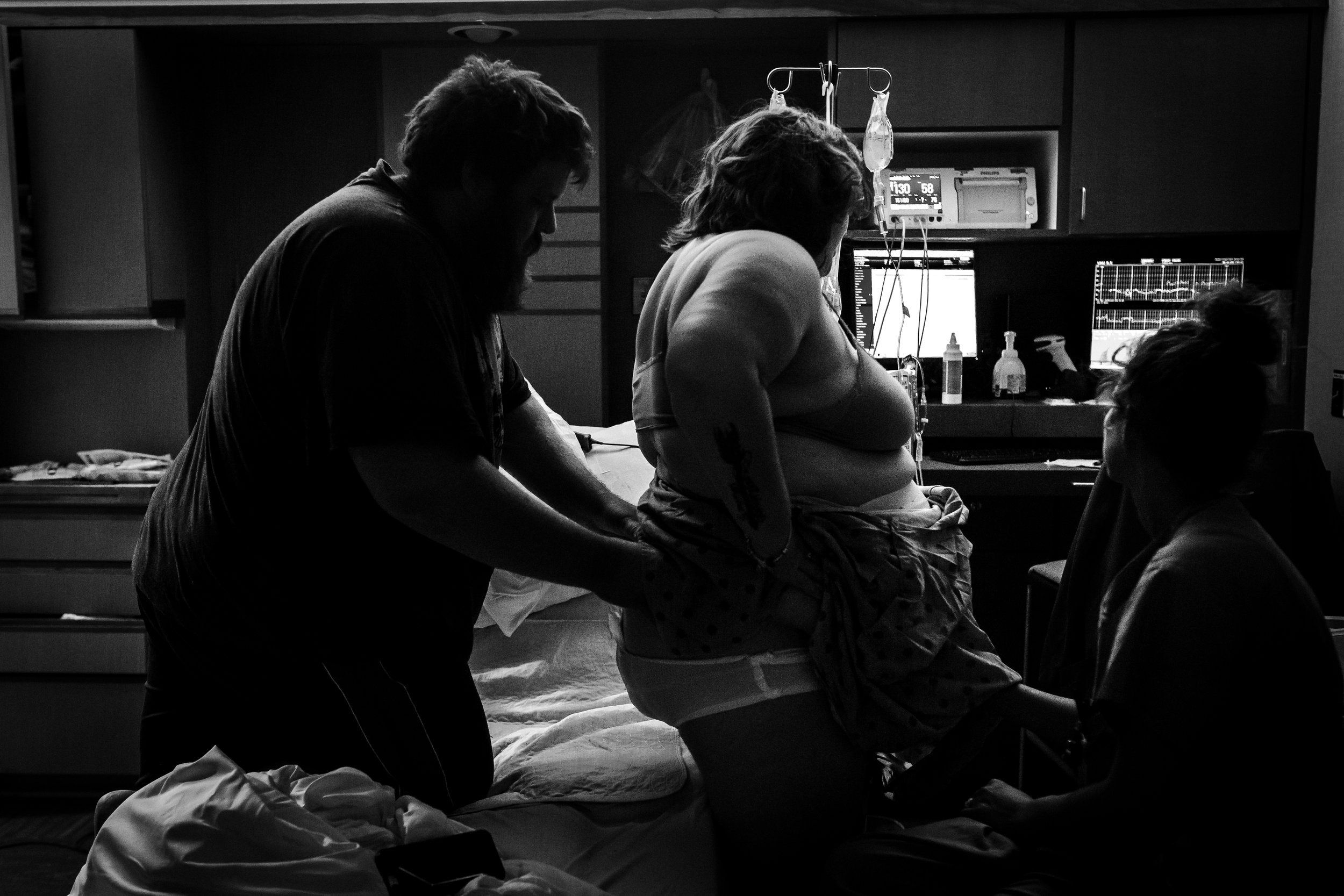 Renee Mason, Indianapolis, Indiana Birth Photographer