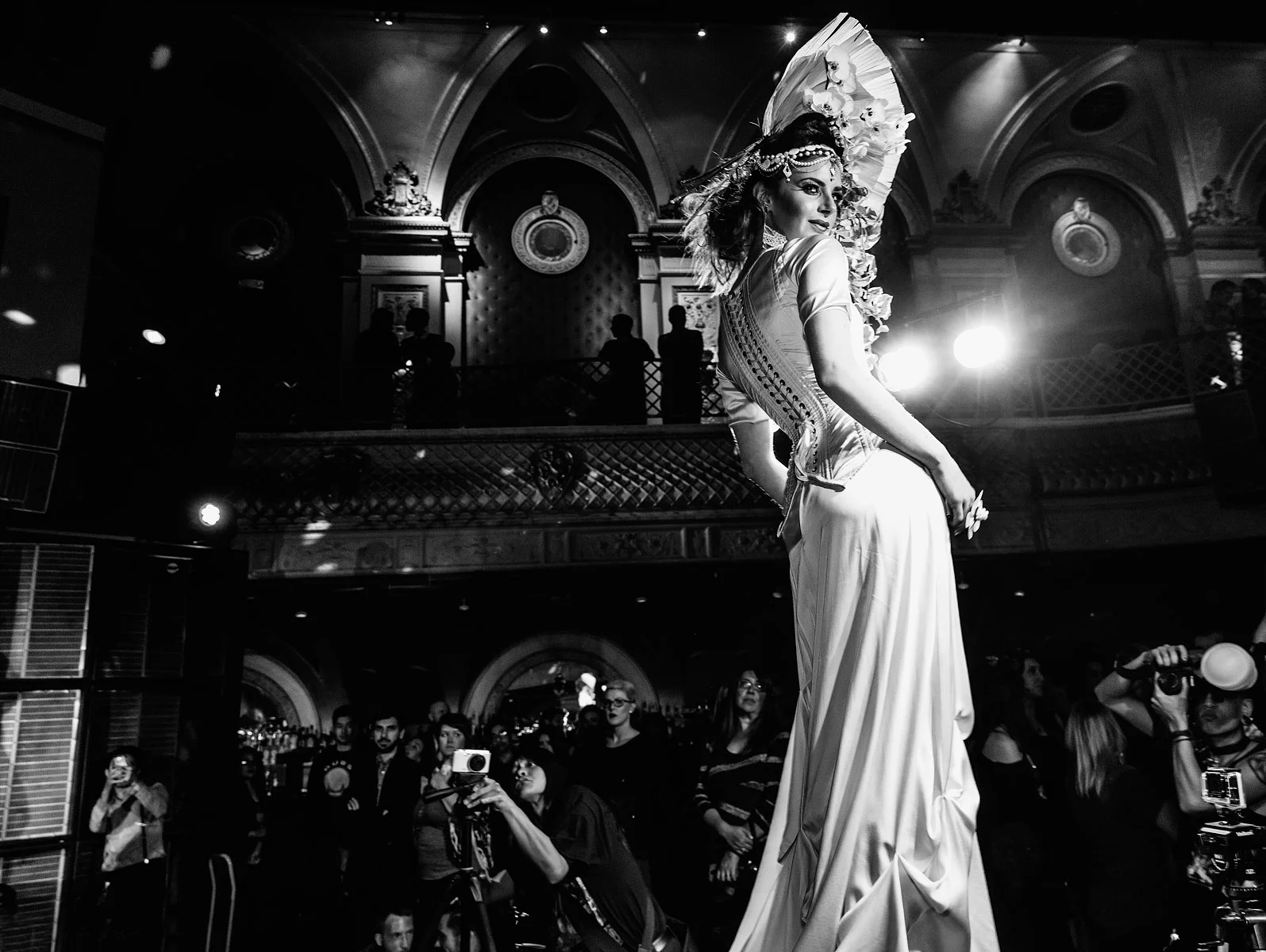 Pompadour - Ruby Skye -