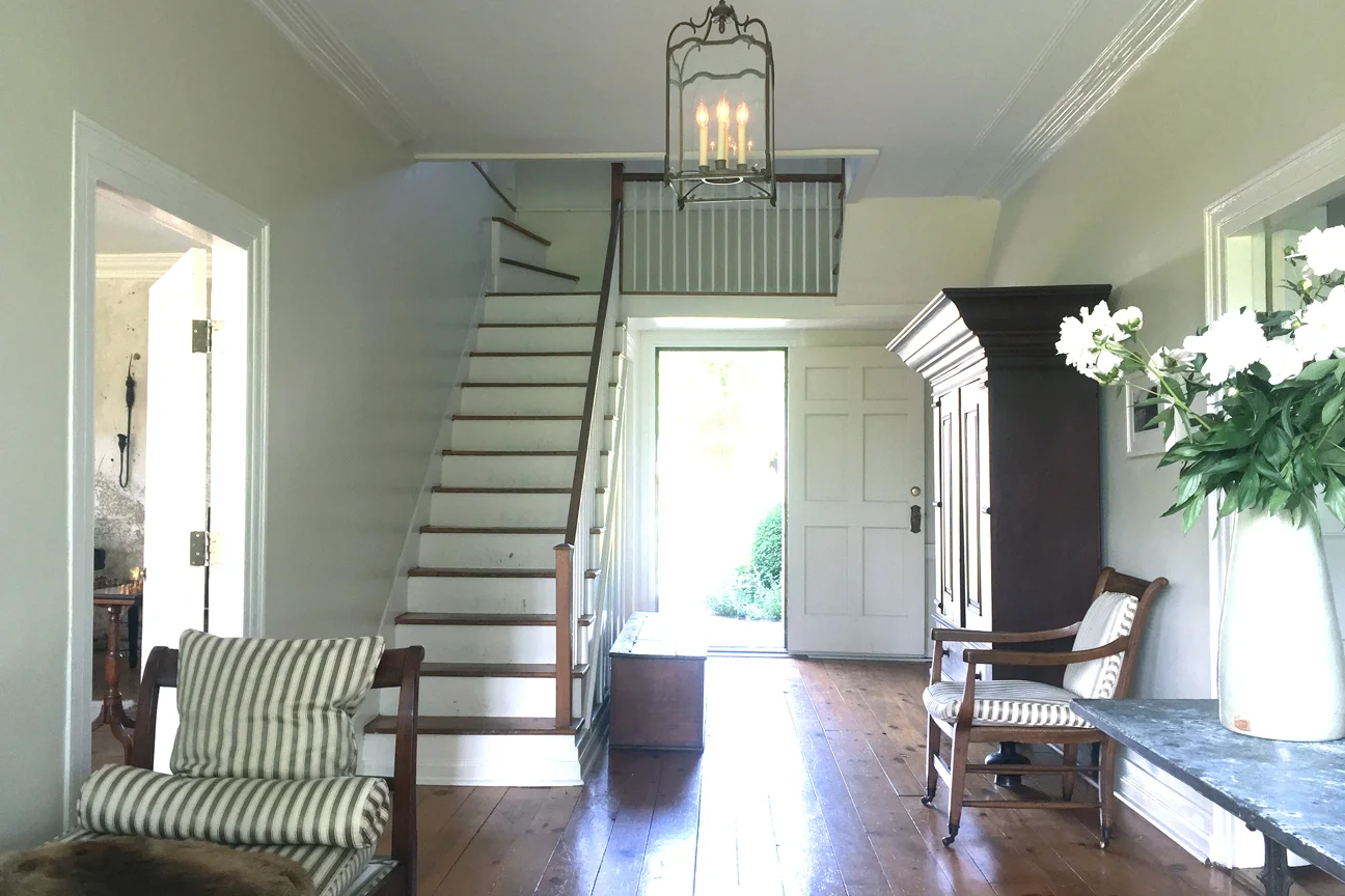 hallway4.jpg
