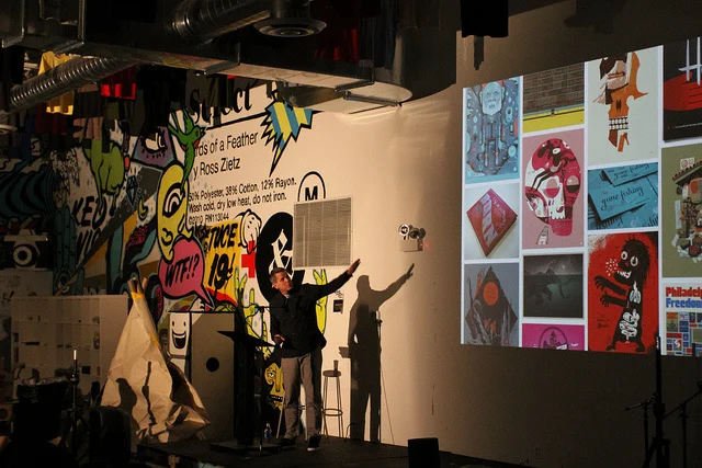 The "Bestee Awards" are announced, rewarding the best performing artists and designs of that year.