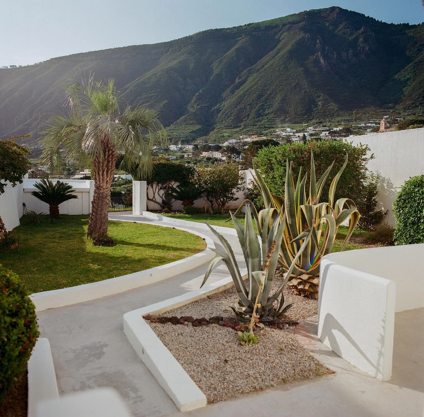 &lsquo;Sicilian Islands&rsquo; 
Camera: Bronica Zenza S2A 
Lens: 50mm 2.8f
Film: Portra 400
.
.
.
.
.
#film #analog #6x6 #120 #mediumformat #Bronica #filmisnotdead #Kodak #portra #BelieveInFilm #italy #sicily #Kodak_Photo #buyfilmnotmegapixels #shoot